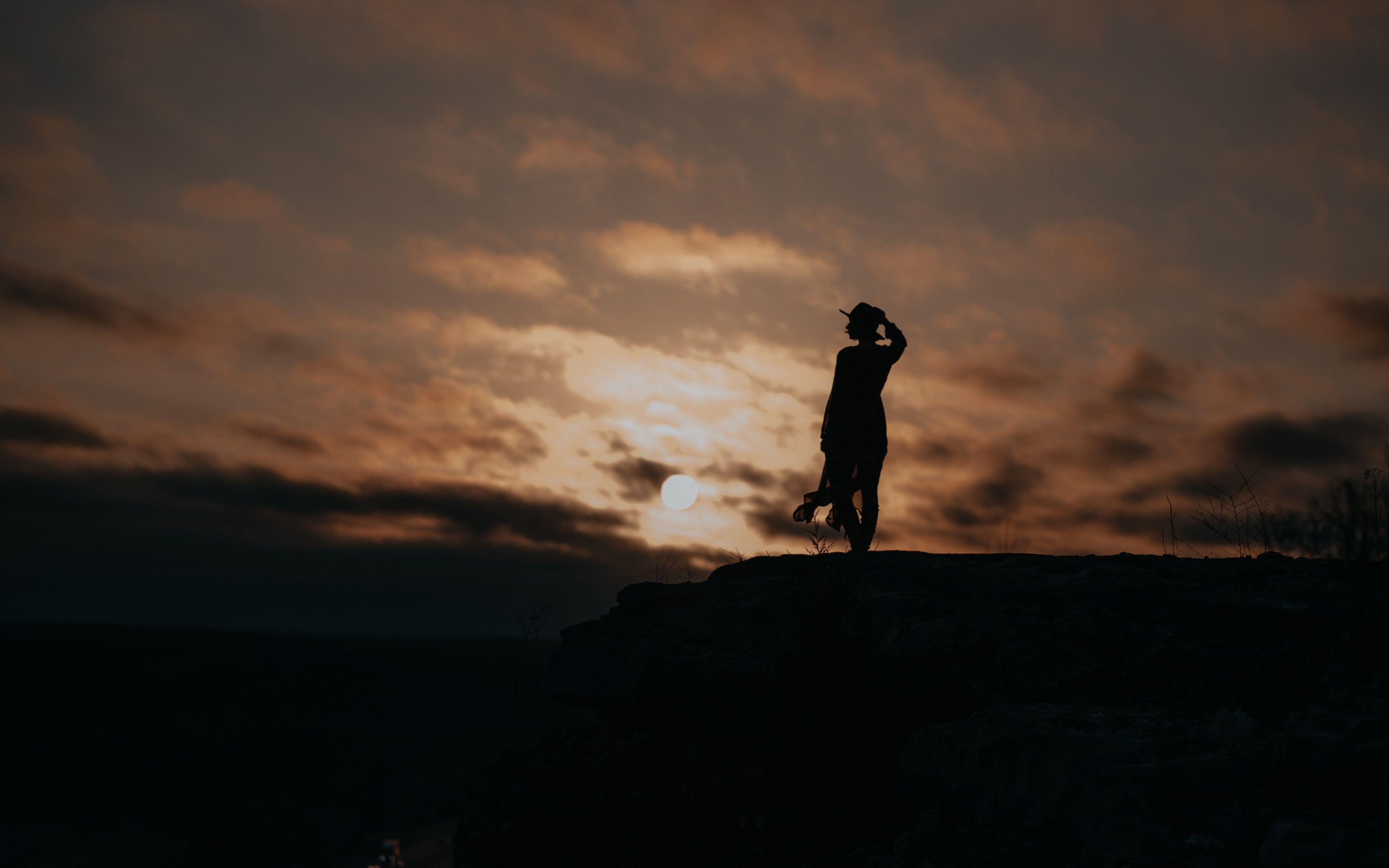 3840x2400 Wallpaper Silhouette, Girl, Night, Clouds 3840x2400