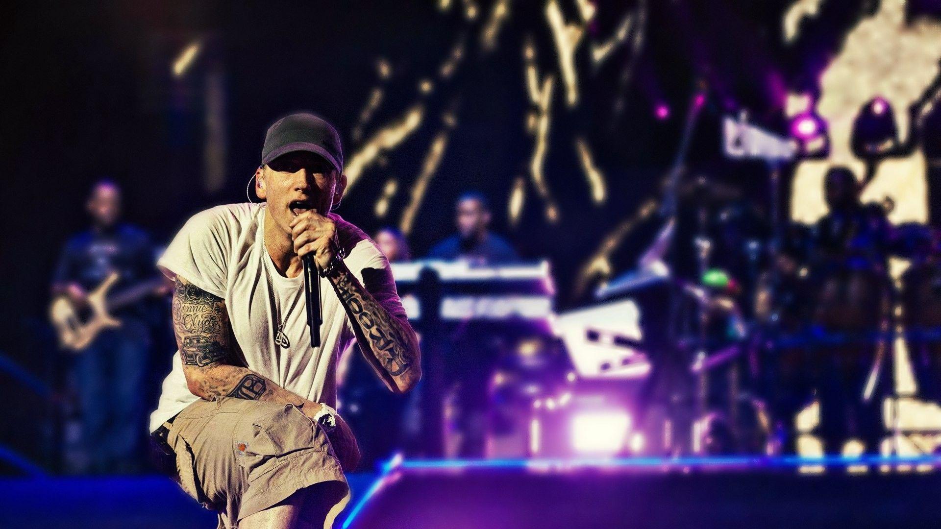 1920x1080 Eminem On Stage On Stage HD