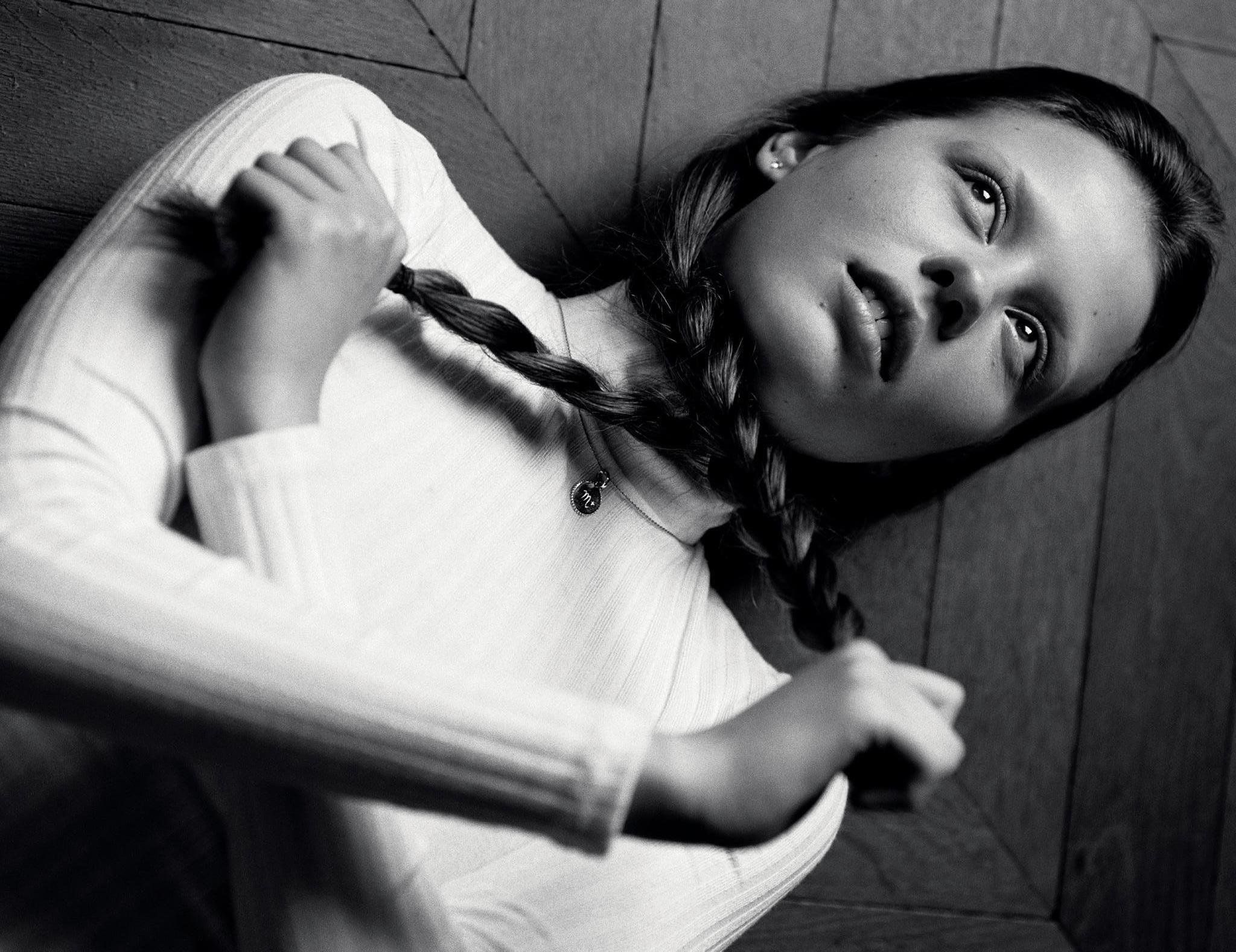 2048x1578 Celebrity Mia Goth HD Wallpaper