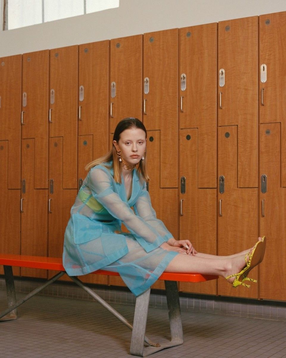 961x1200 Mia Goth Wallpaper