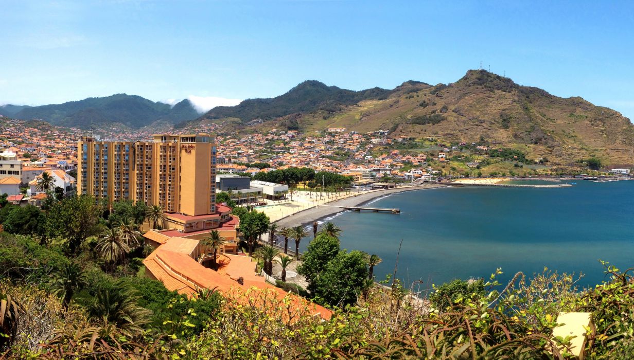 1232x700 Portugal Coast Houses Mountains Funchal