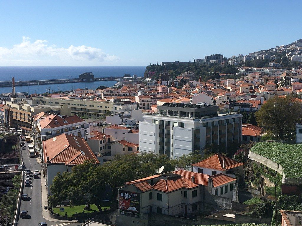 1024x768 Funchal, Madeira. From the gondola