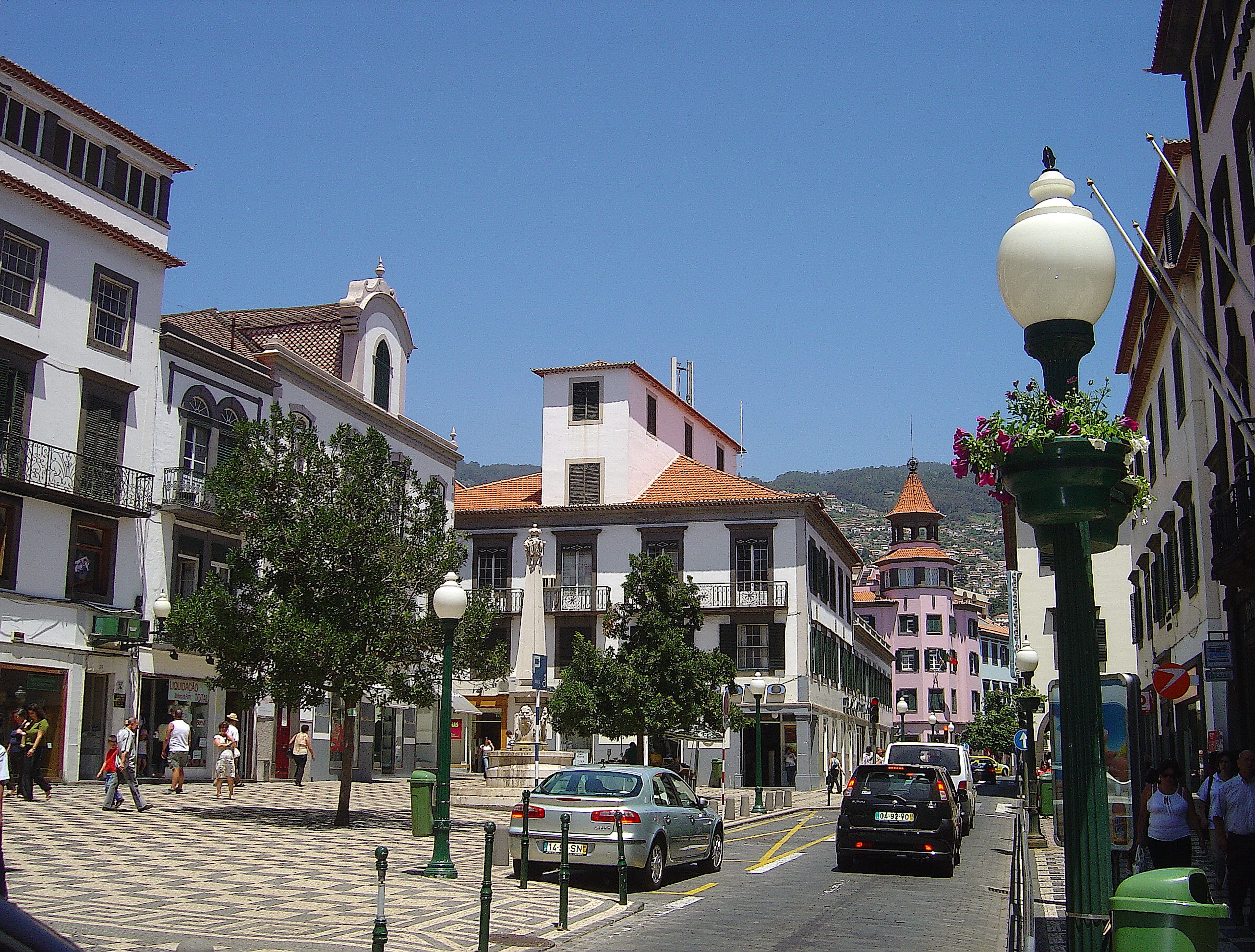 5124x3888 Funchal ( Portugal )