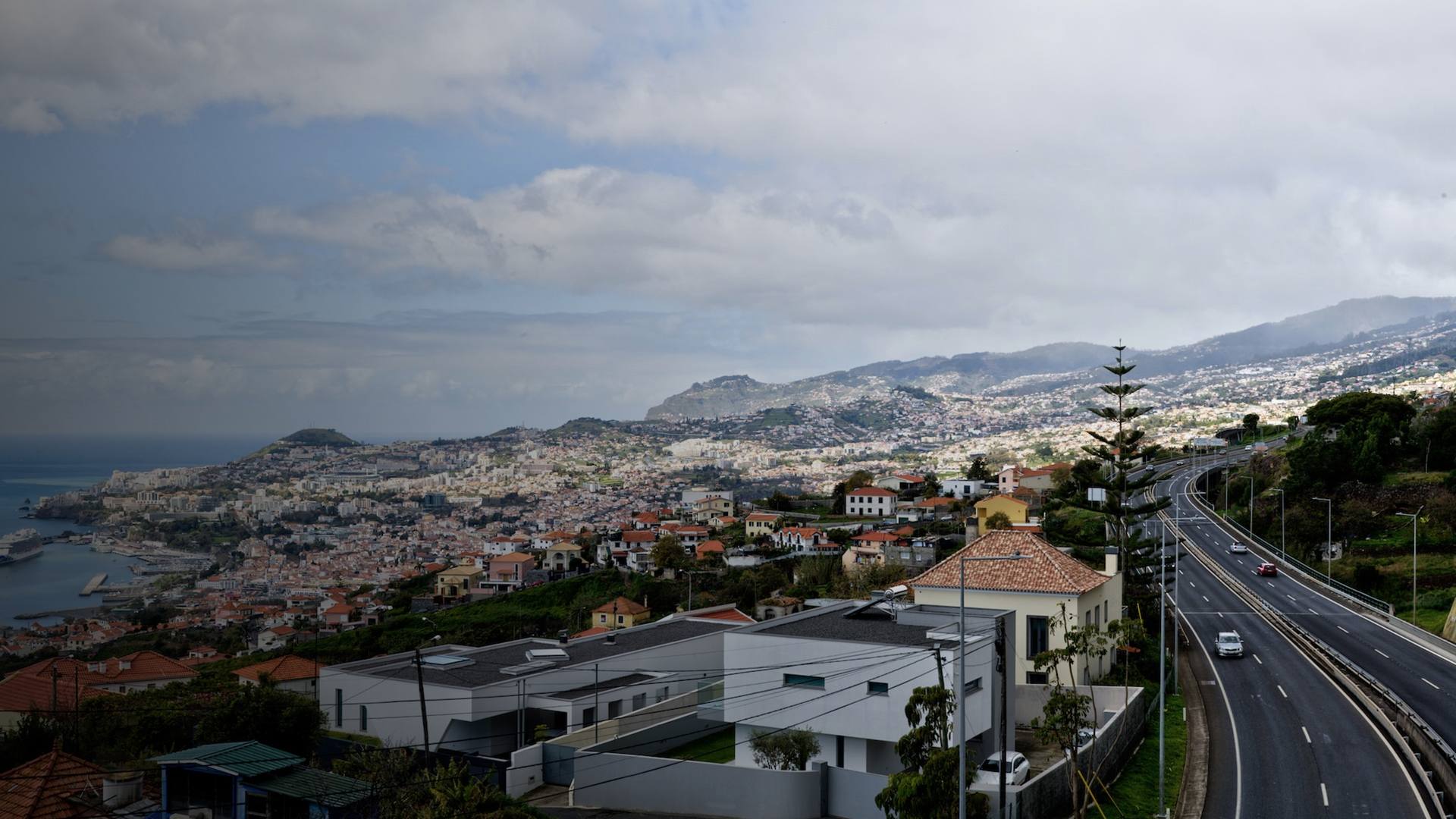 1920x1080 Madeira Funchal Airport reliable