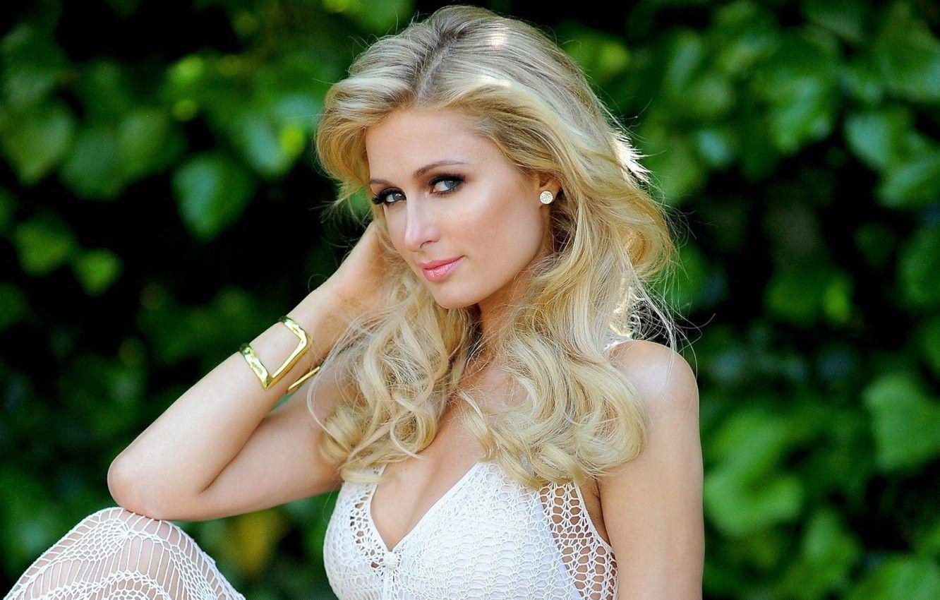 1332x850 Wallpaper girl, actress, blonde, singer, Paris Hilton