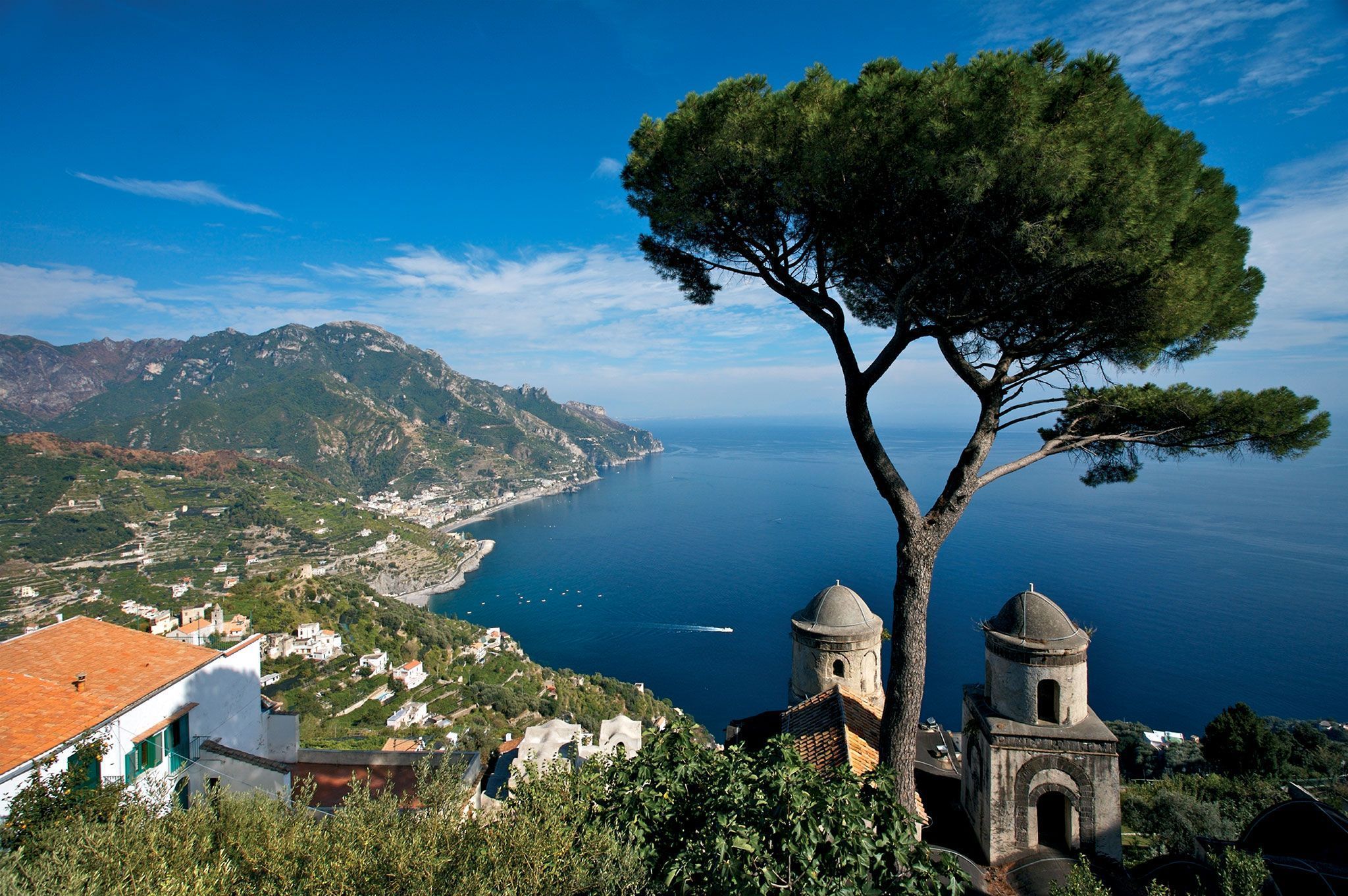 2048x1361 image of Amalfi Coast
