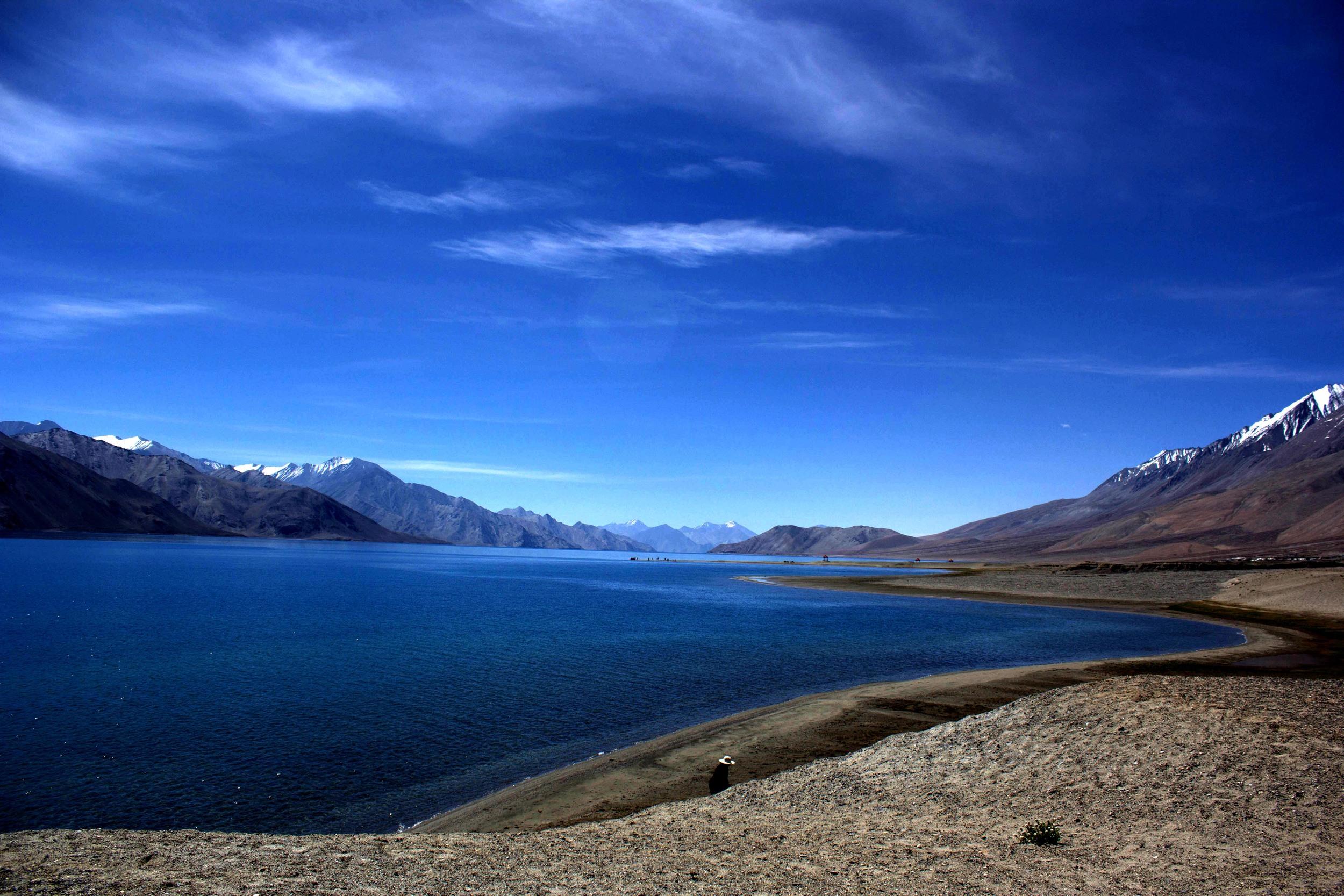 2500x1667 Pangong Tso Lake at 500 feet