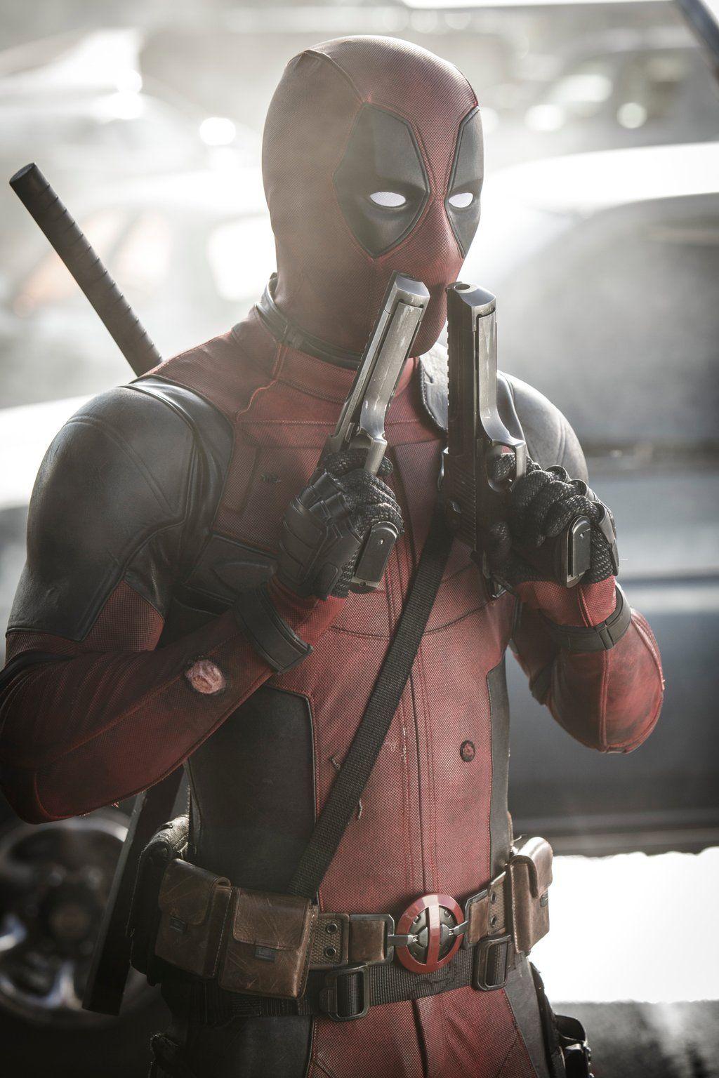 1024x1536 Deadpool 2 Writers On Cable, X Force, And The New Director