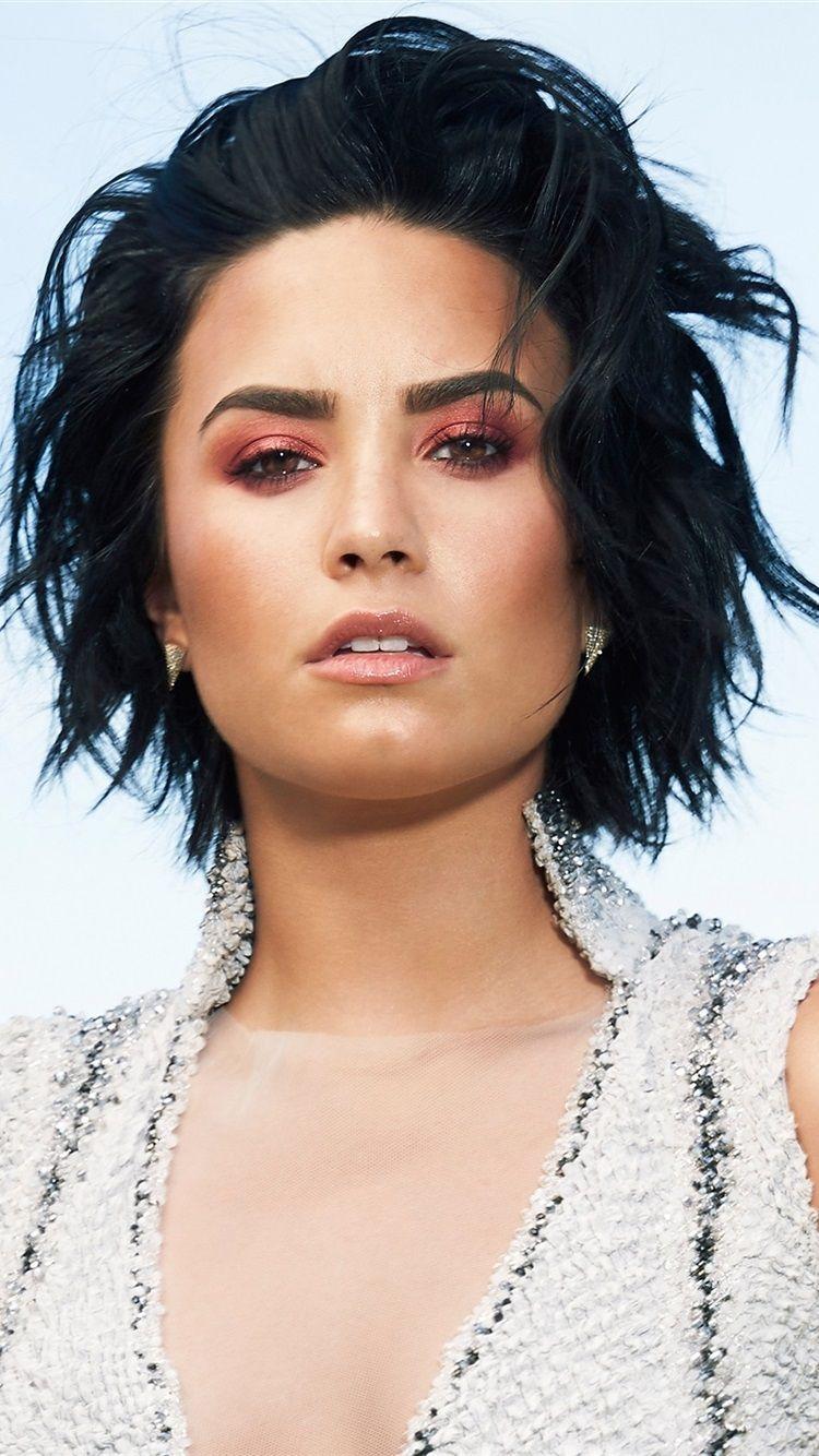 750x1334 Demi Lovato 06 750x1334 IPhone 8 7 6 6S Wallpaper