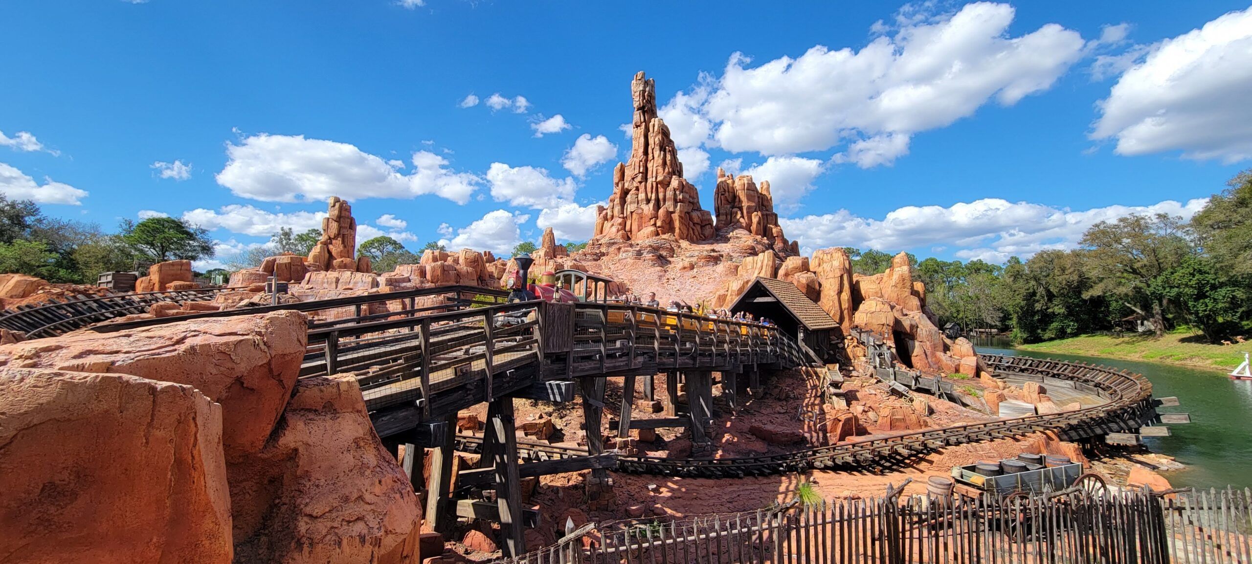 Big Thunder Mountain Wallpapers Top Free Big Thunder Mountain Backgrounds WallpaperAccess