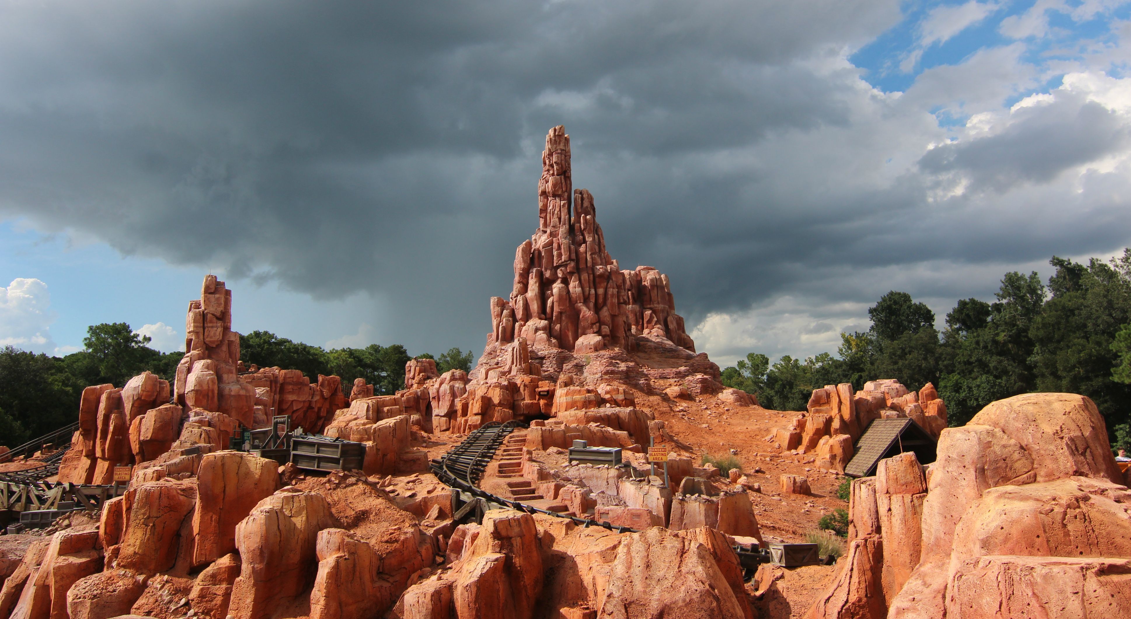 3875x2121 4k Disney World Wallpaper