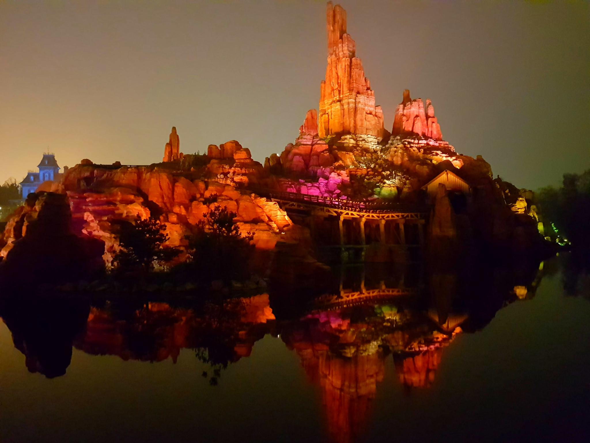 2048x1536 Disneyland Paris EN on X: Big Thunder