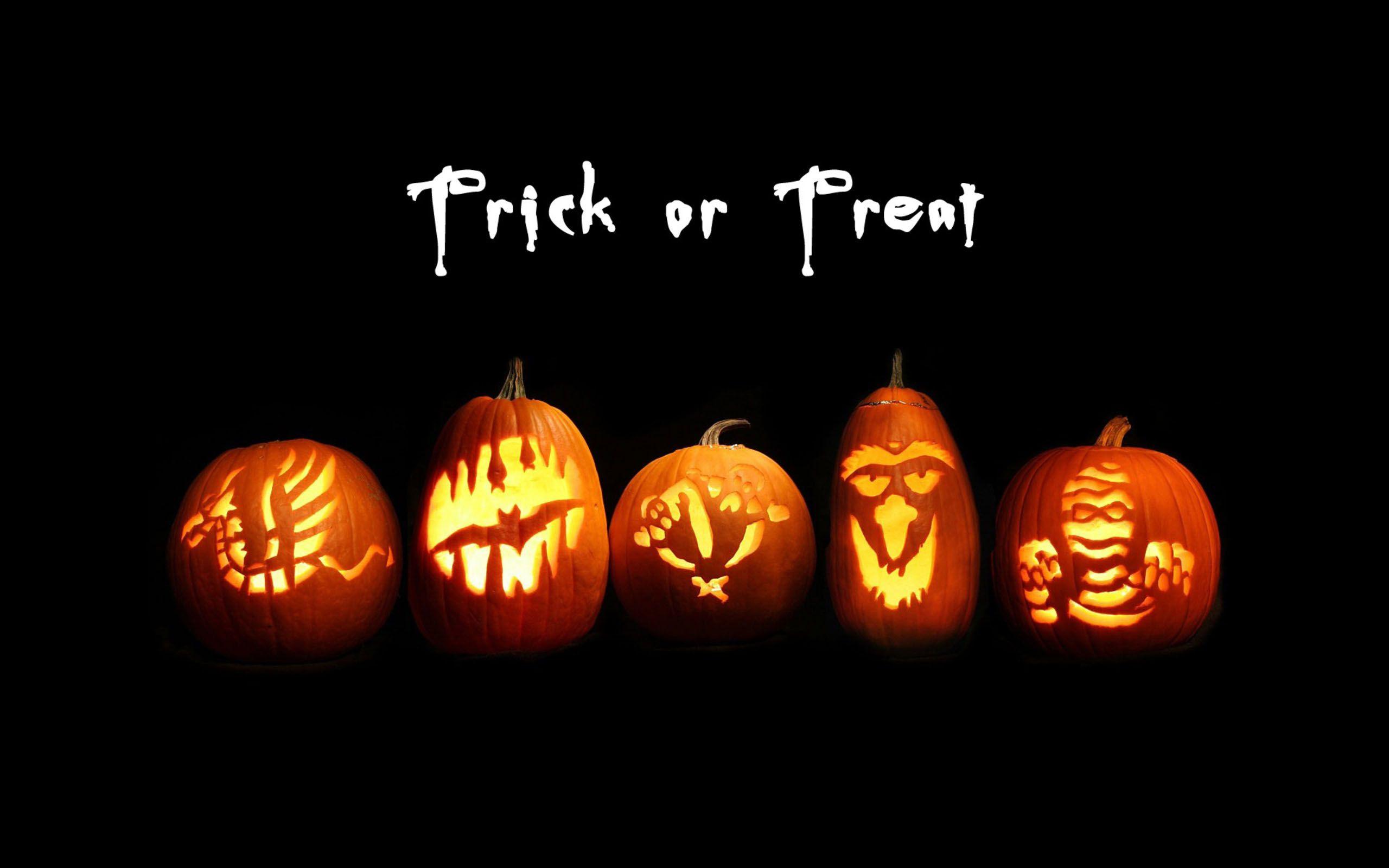 2560x1600 Cute Halloween Wallpaper