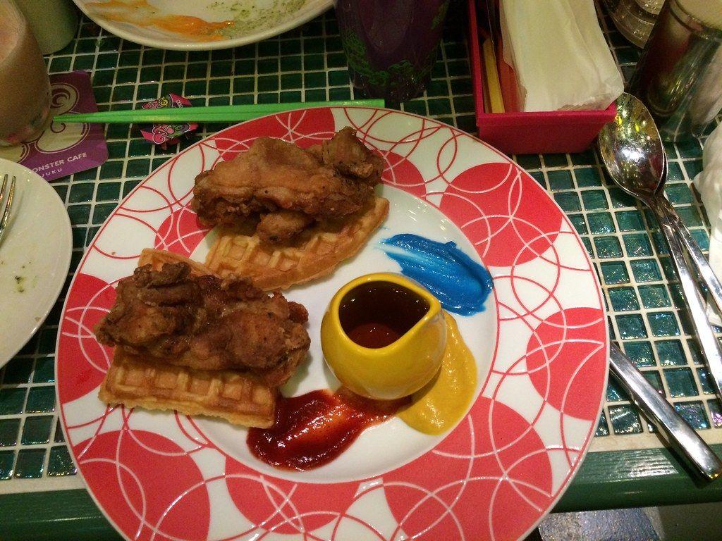 1024x768 Kawaii Monster Cafe. More food. Fried chicken on waffles. T