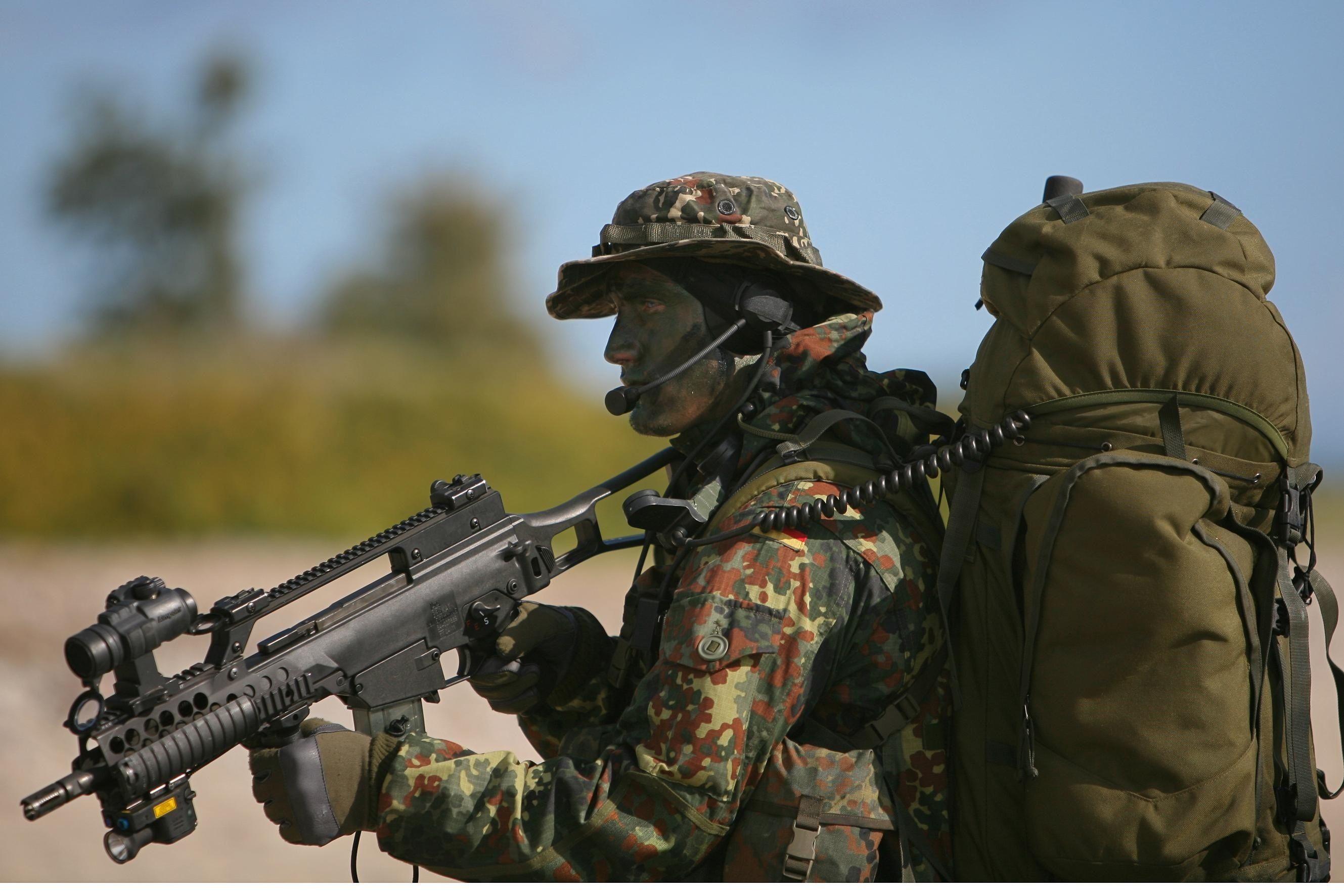 2658x1772 German Special Forces a Kampfschwimmer (2658x1772)