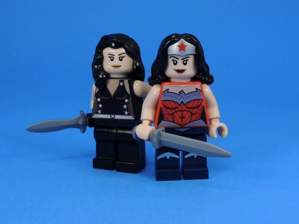 1024x768 Donna Troy and Wonder Woman. Two