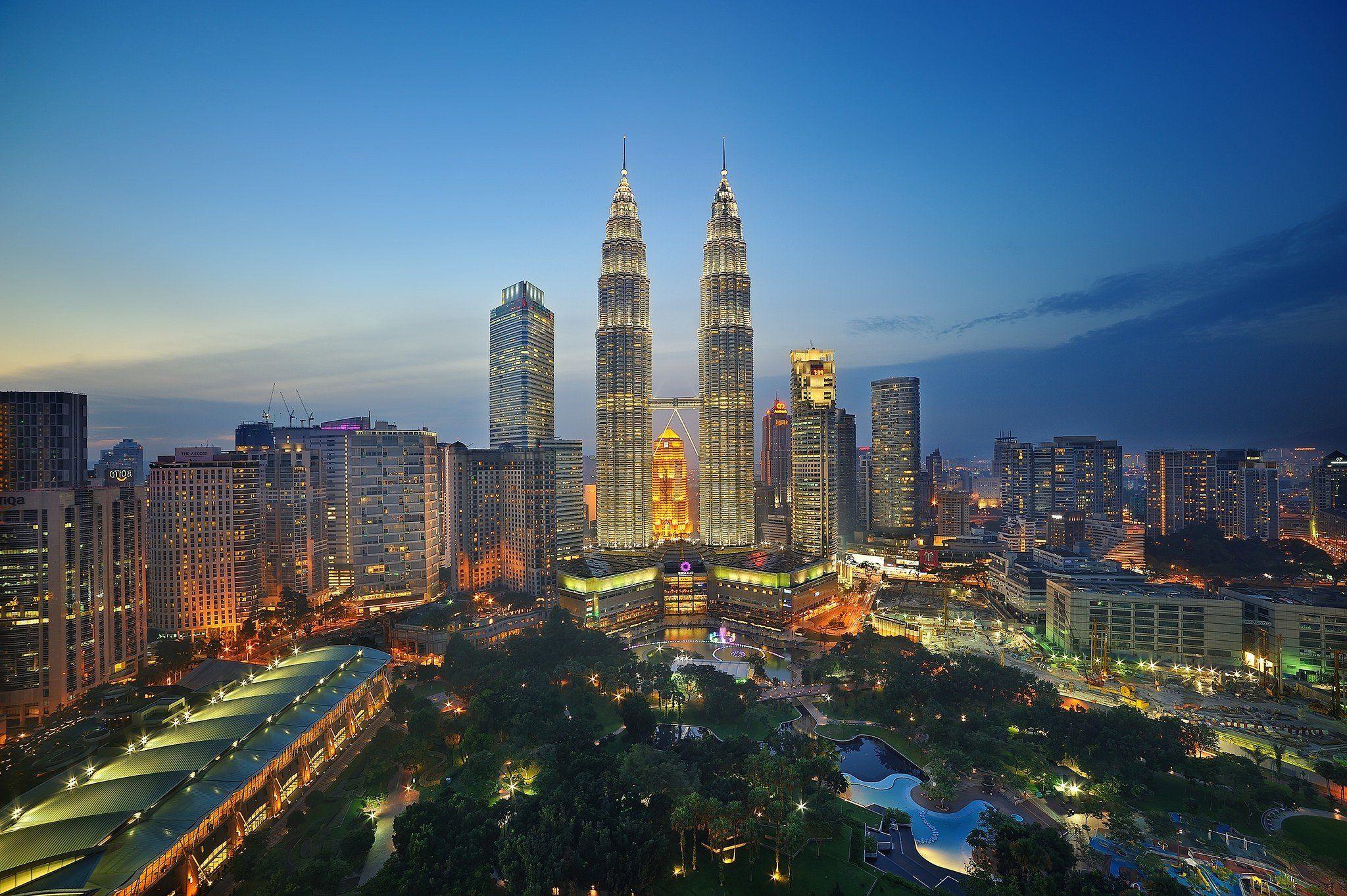 2048x1363 cityscape skyscraper kuala lumpur malaysia wallpaper