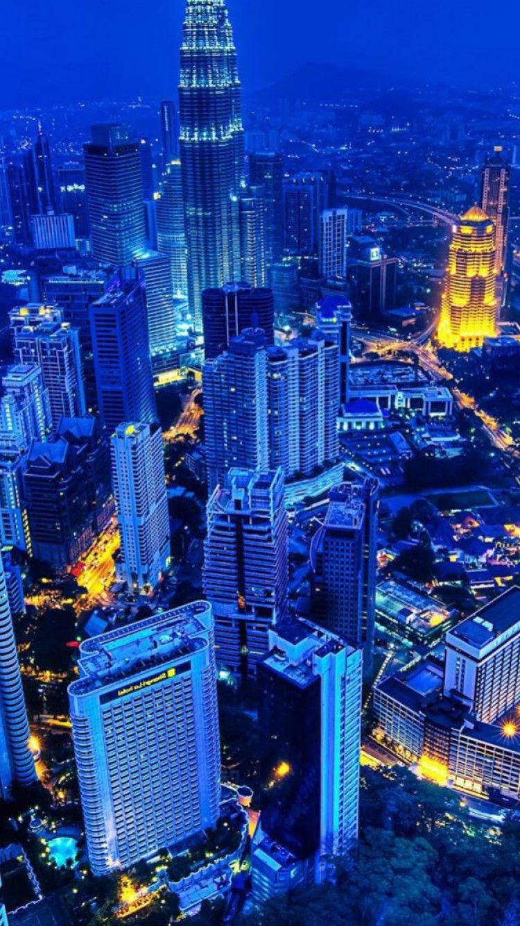 750x1334 Petronas Towers, Kuala Lumpur, Malaysia HD Wallpaper iPhone 6 / 6S