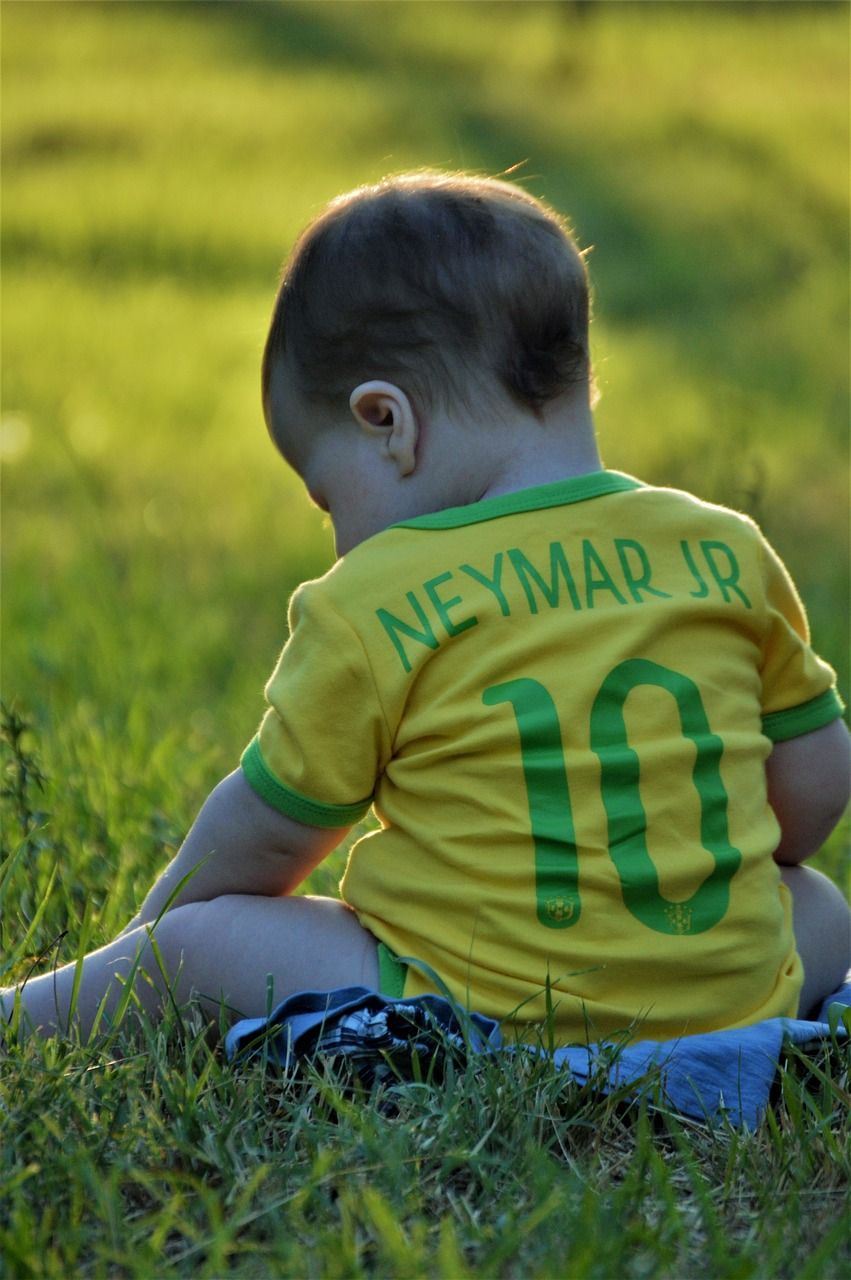 851x1280 Neymar Jr Baby photo