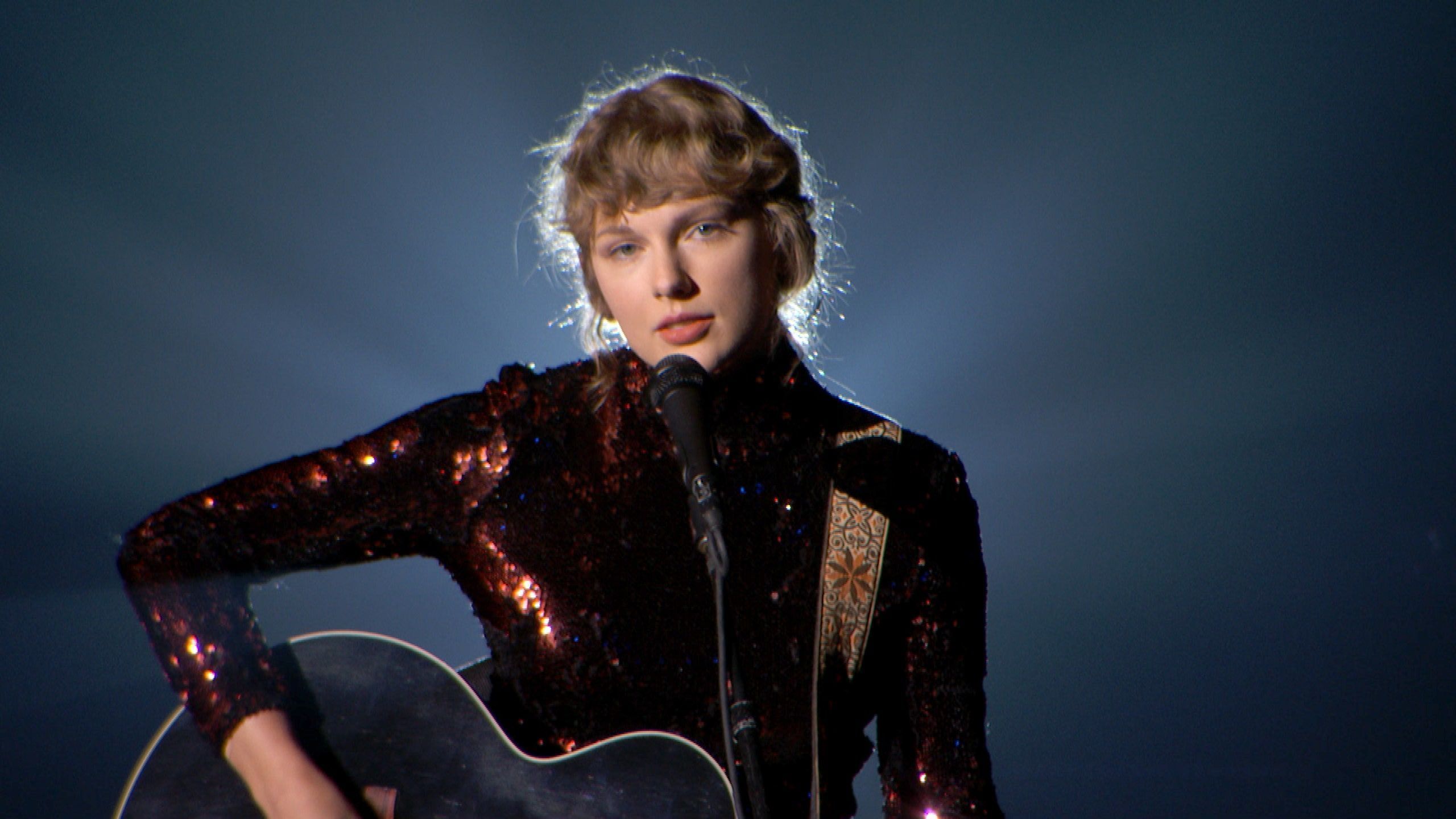 2560x1440 Is Taylor Swift About to Rerecord Her