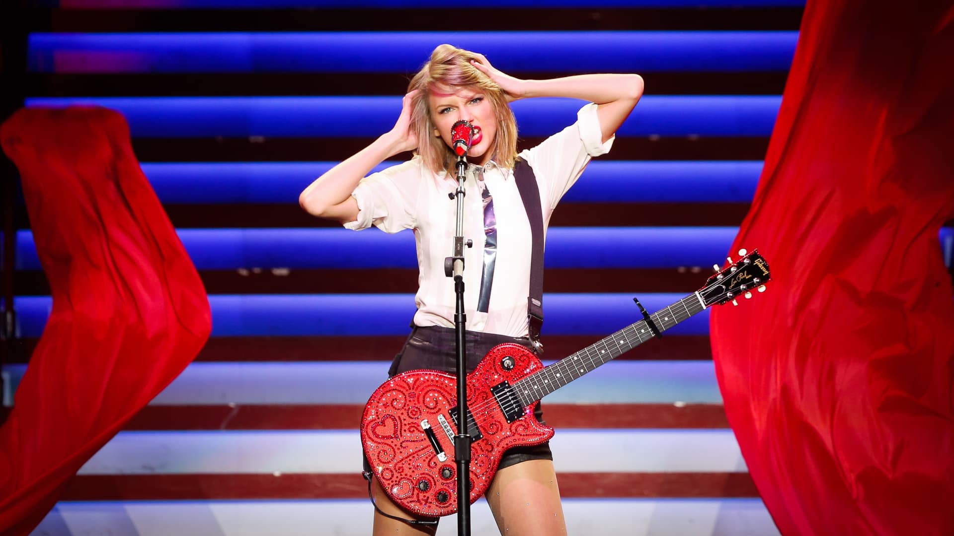 1920x1080 Taylor Swift holds spots