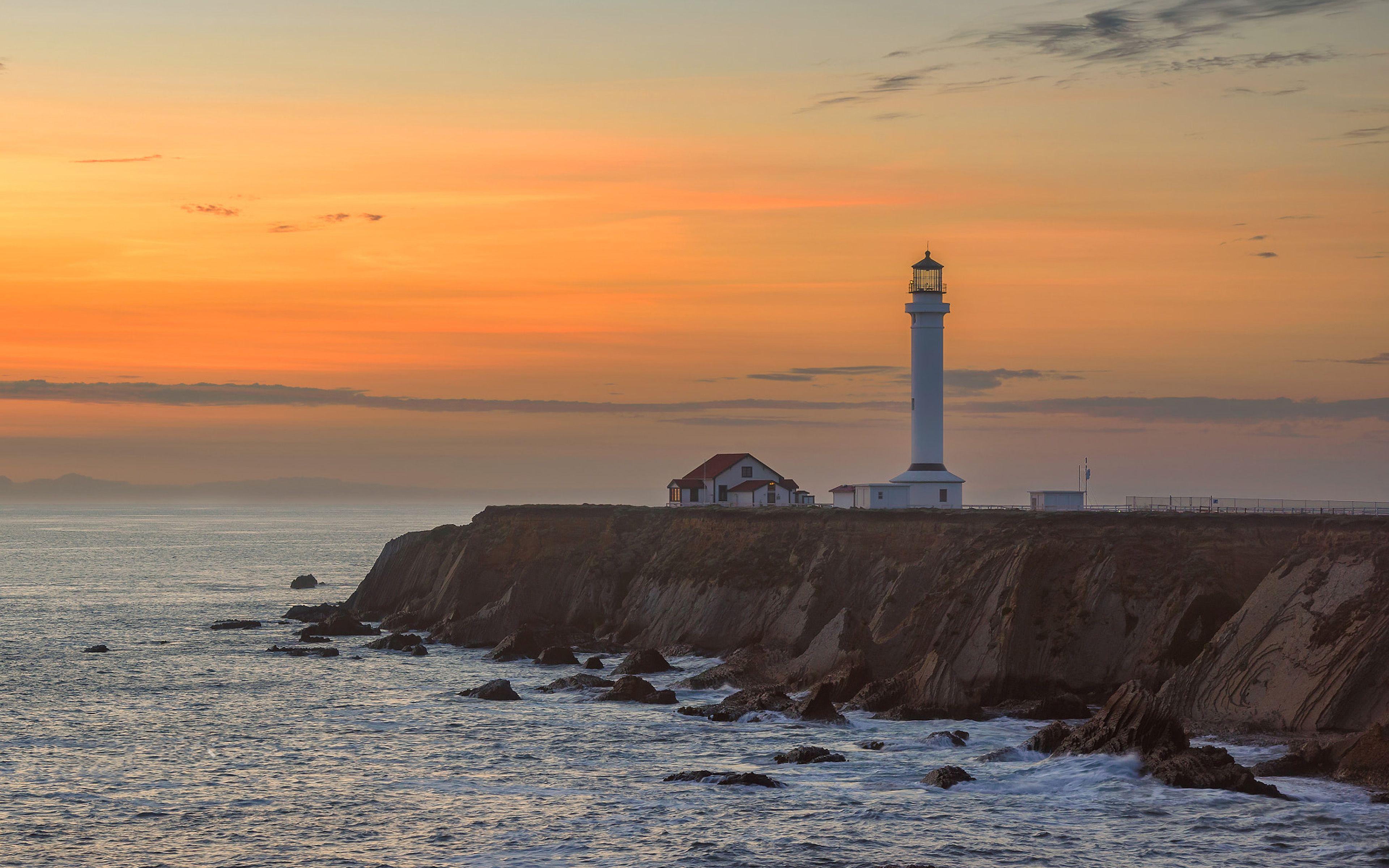 3840x2400 Lighthouse Beautiful Sky At Sunset Point Arena California