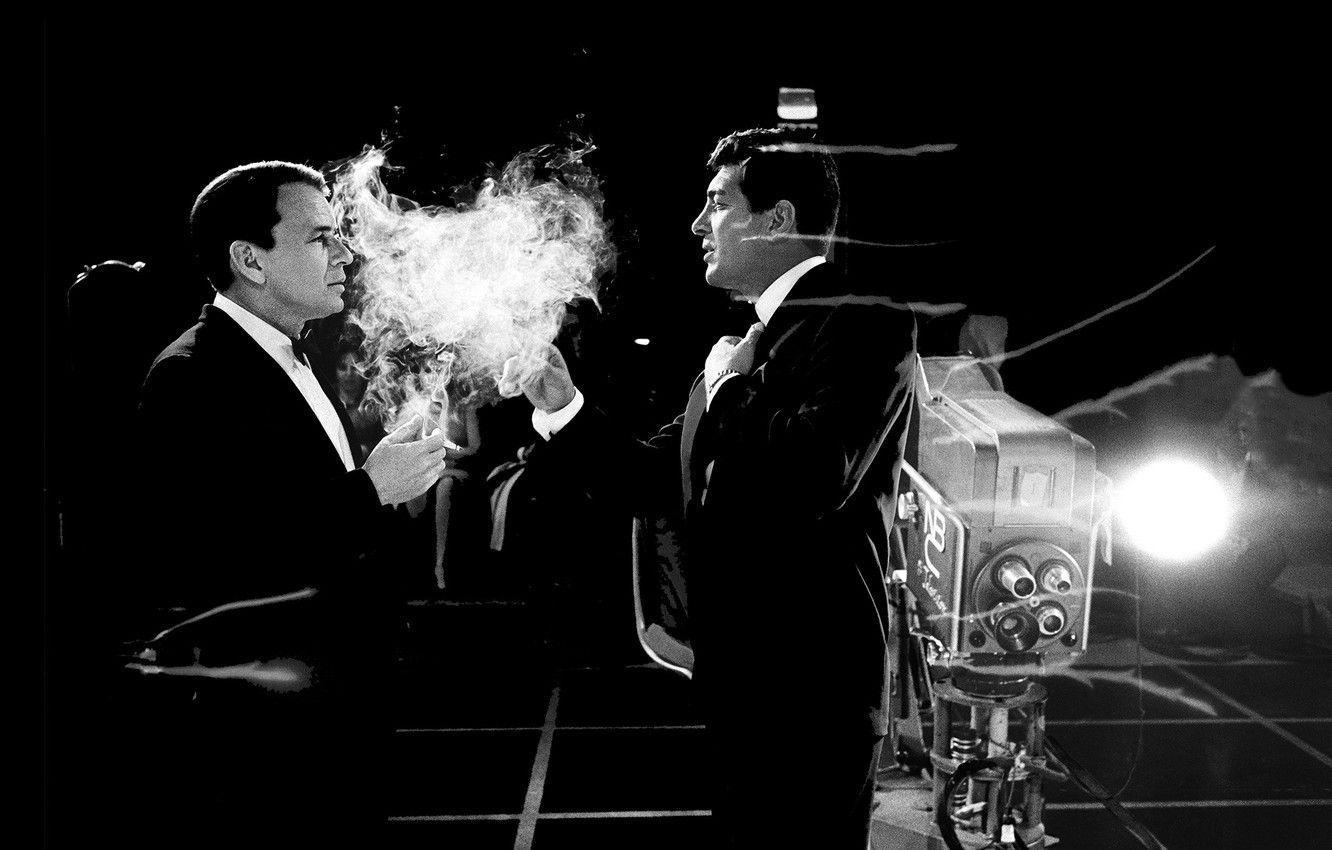 1332x850 Wallpaper retro, smoke, camera, cigarette, Martin, men