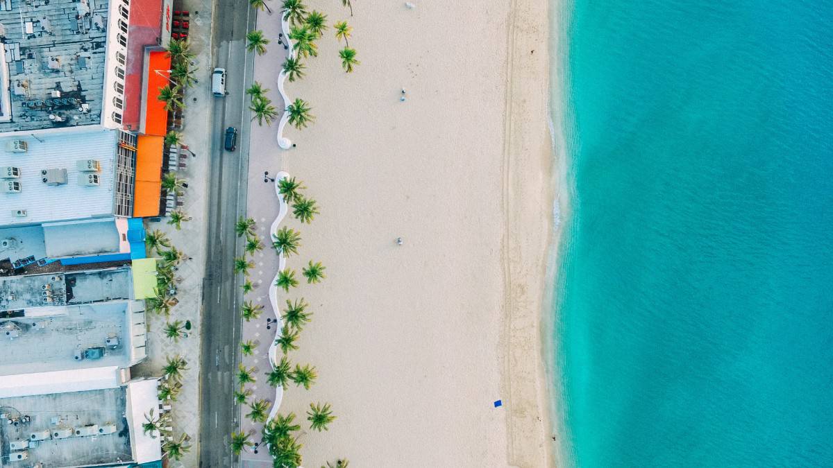 1200x675 Stunning Summer Wallpaper for Those Who Love the Sun, Sand, and Sea