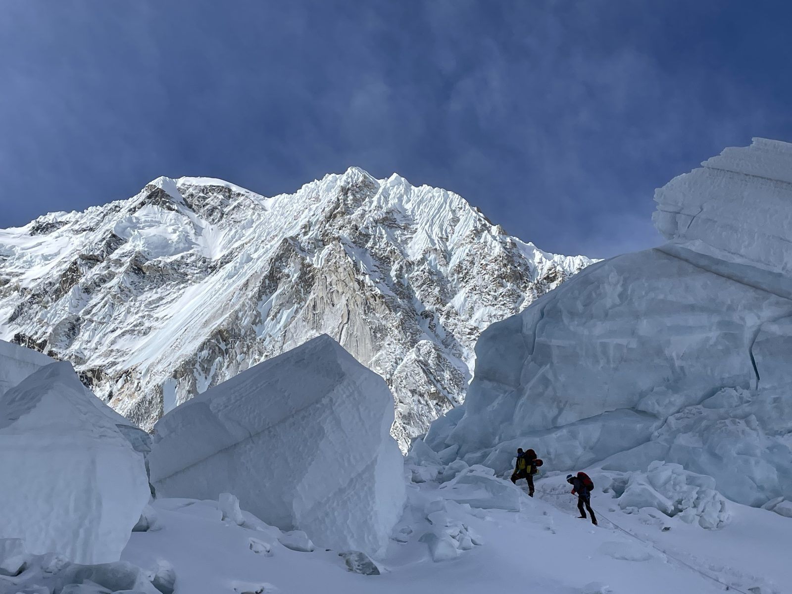 1600x1200 Ready for Everest and Lhotse