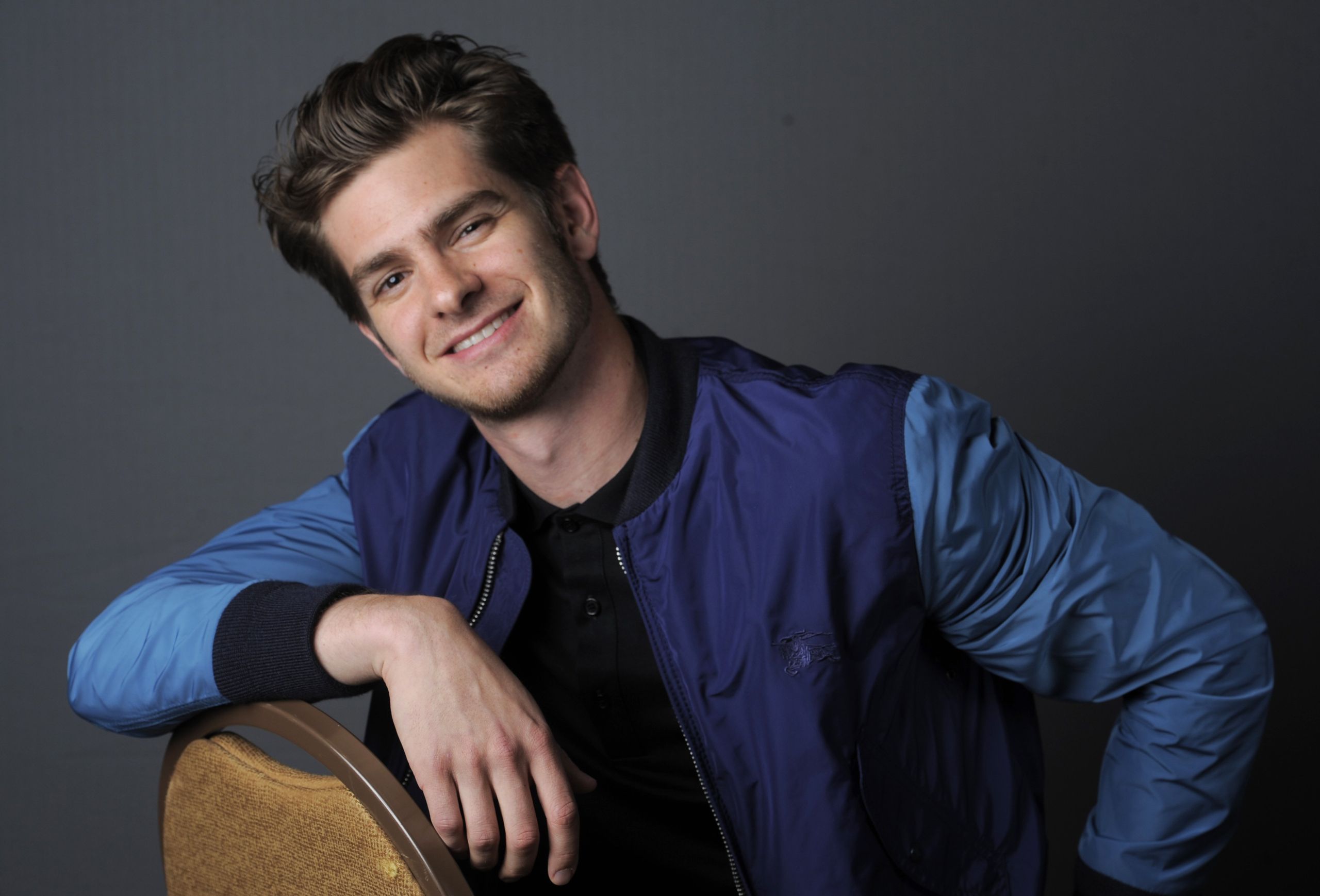 2560x1738 Celebrity Andrew Garfield HD Wallpaper