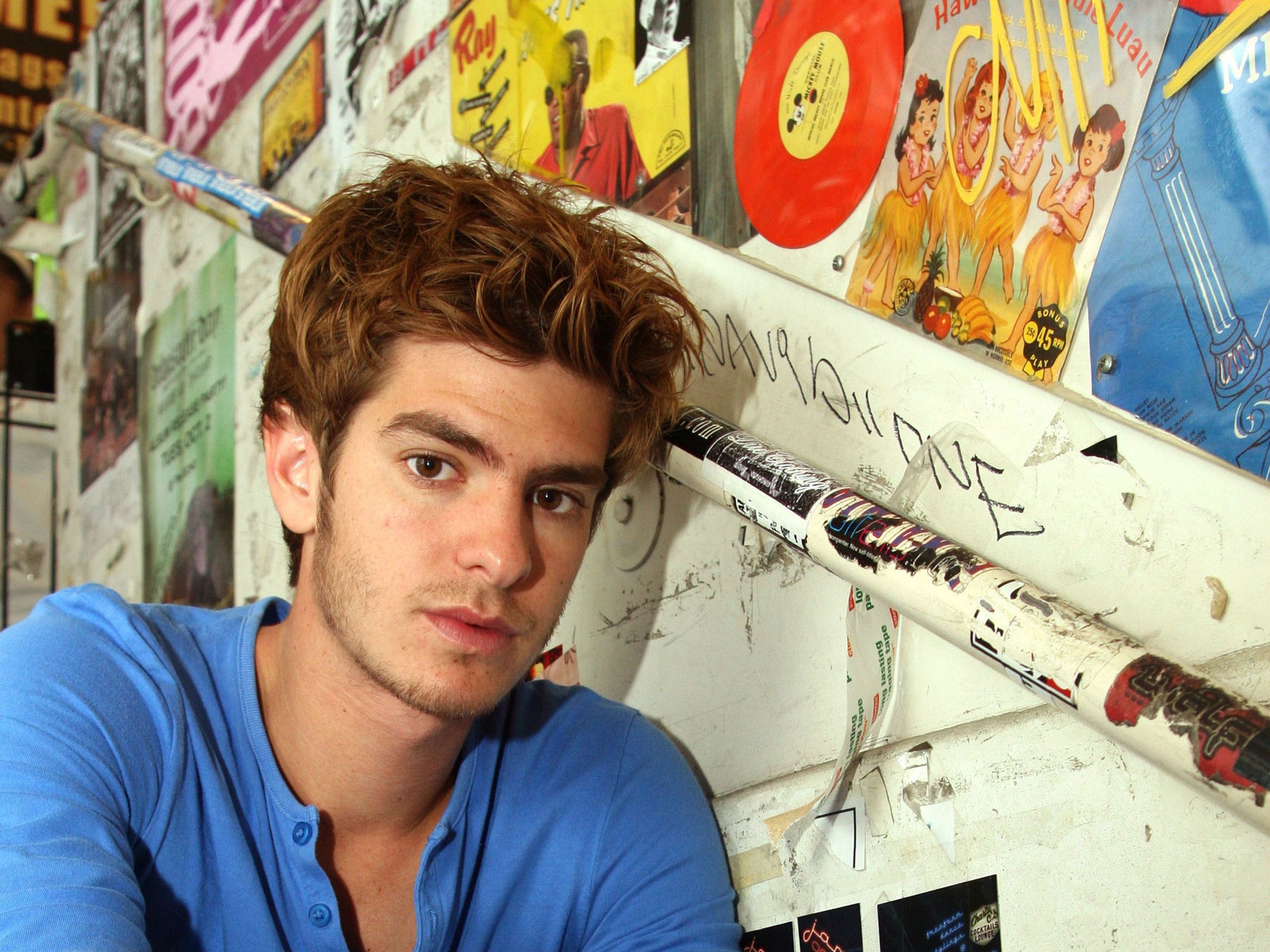 2560x1920 Celebrity Andrew Garfield HD Wallpaper