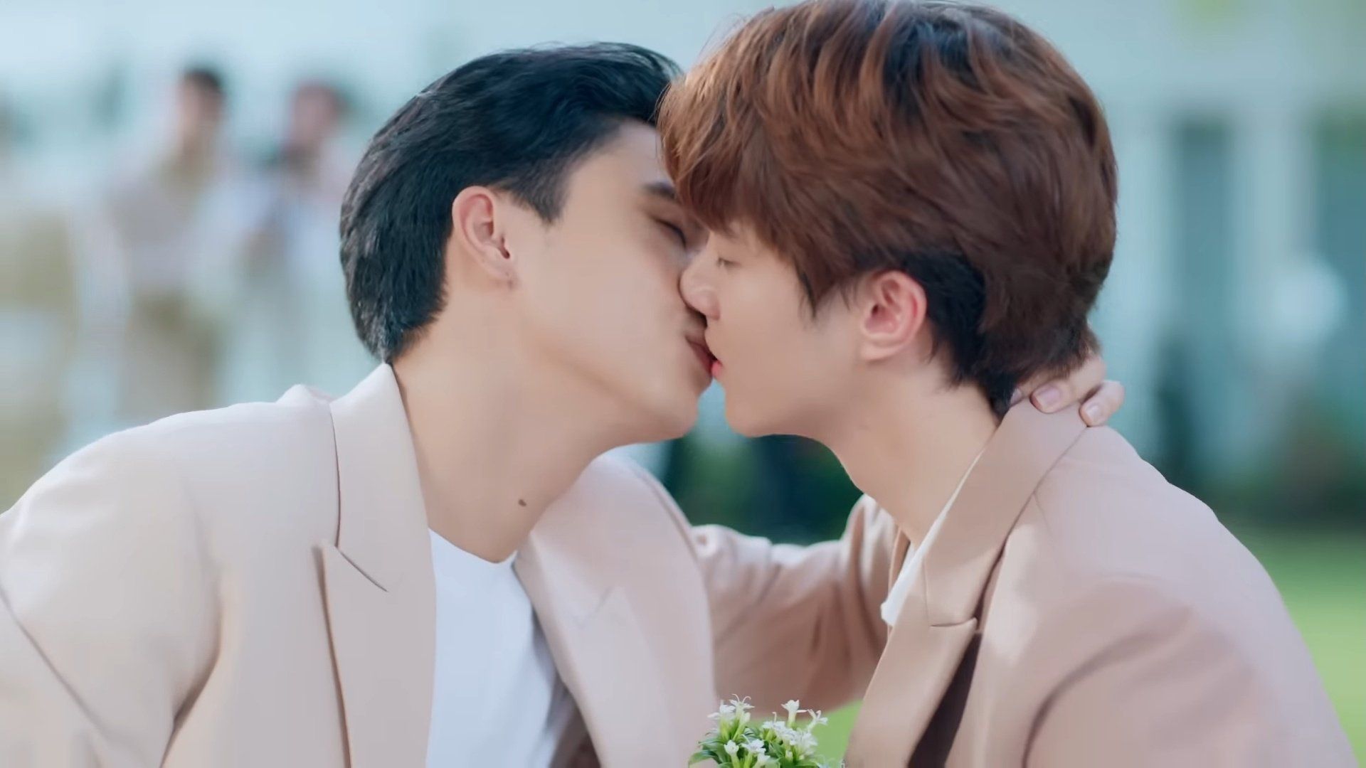 1920x1080 The love story of Mek & Kim, Lee & Park