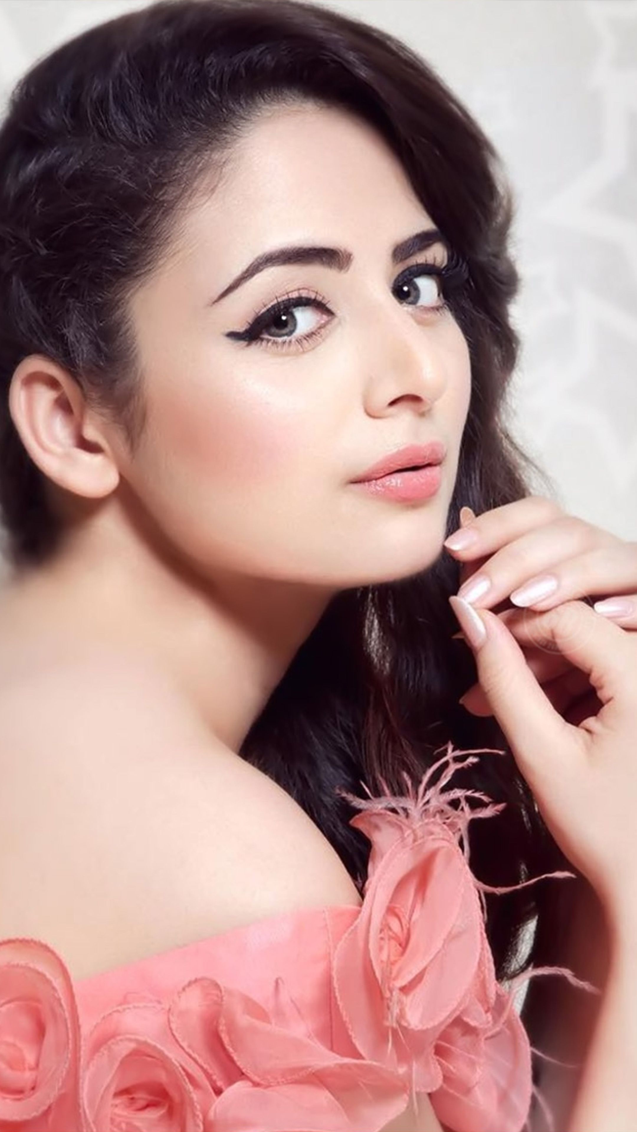 2160x3840 Zoya Afroz Phone Wallpaper