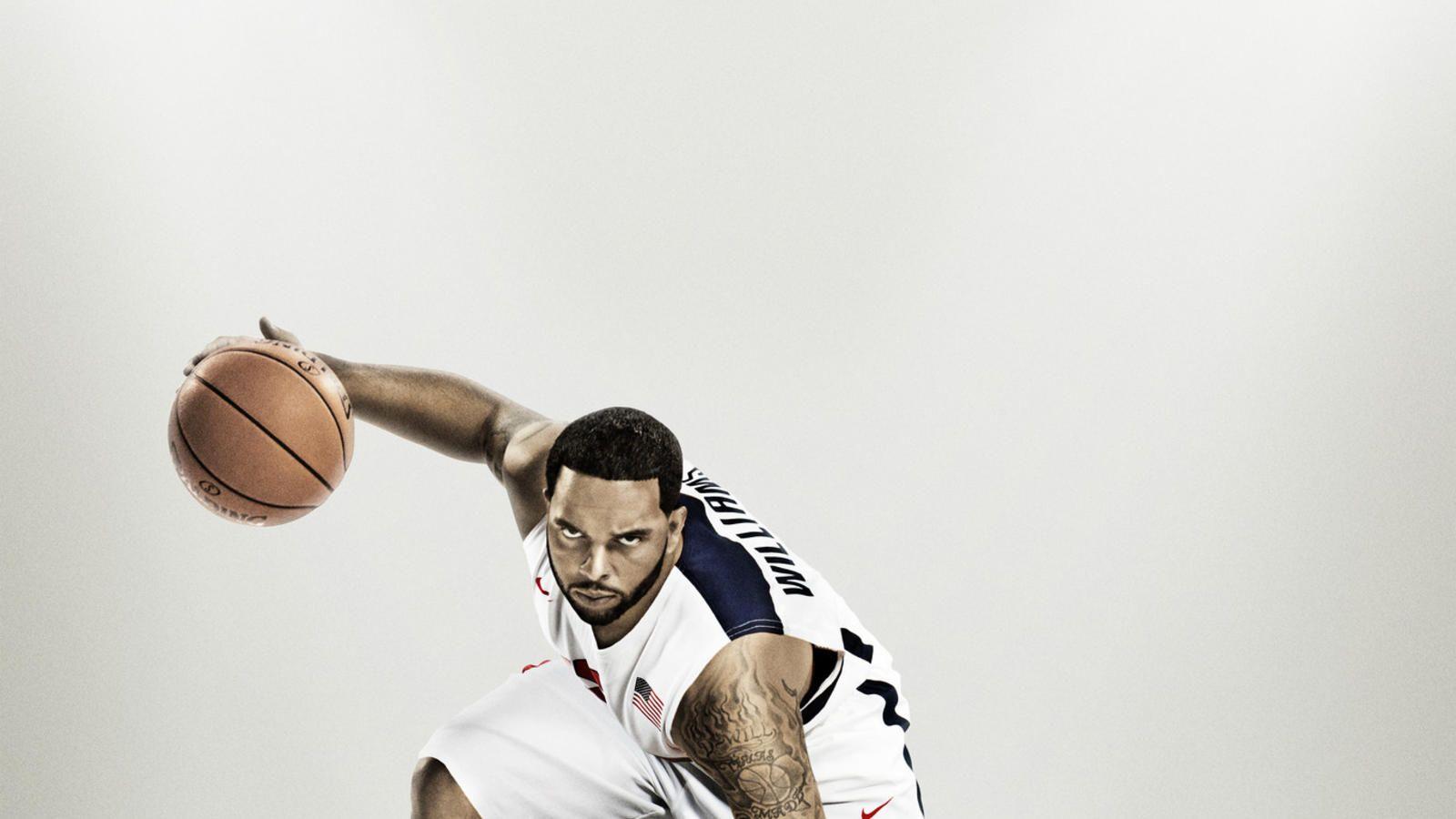 1600x900 NIKE unveils basketball Hyper Elite Uniform and Nike Hyperdunk 2012