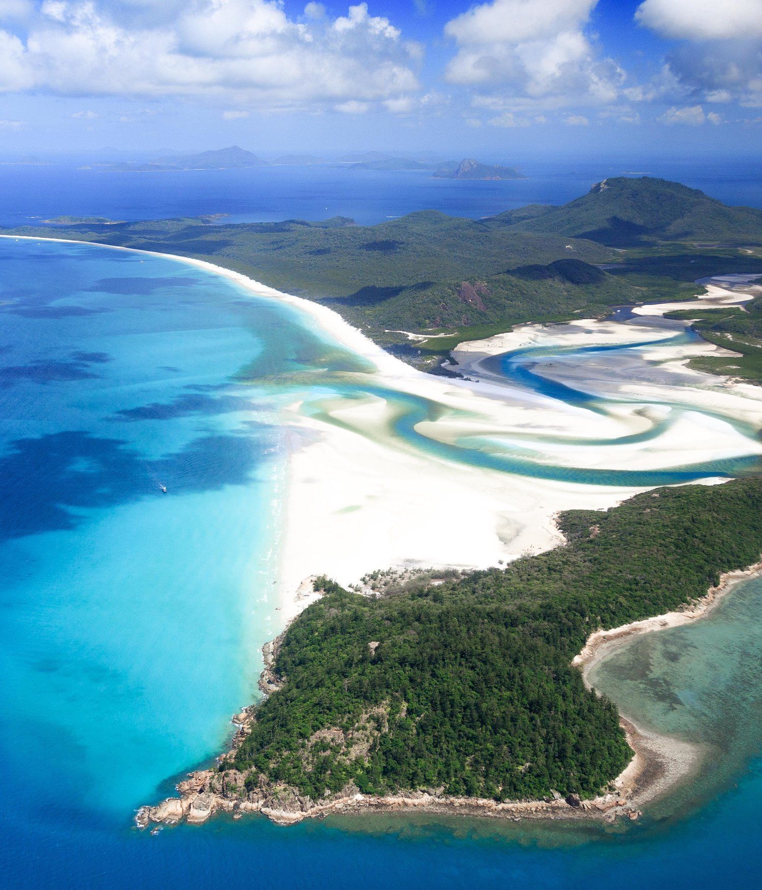 1500x1752 day itinerary for The Whitsundays
