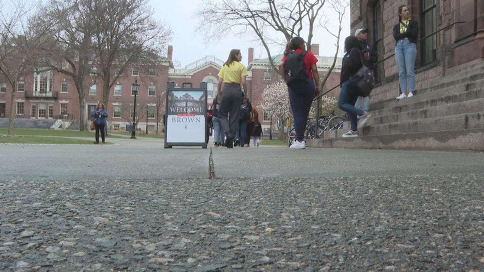 1600x900 school students visit Brown University