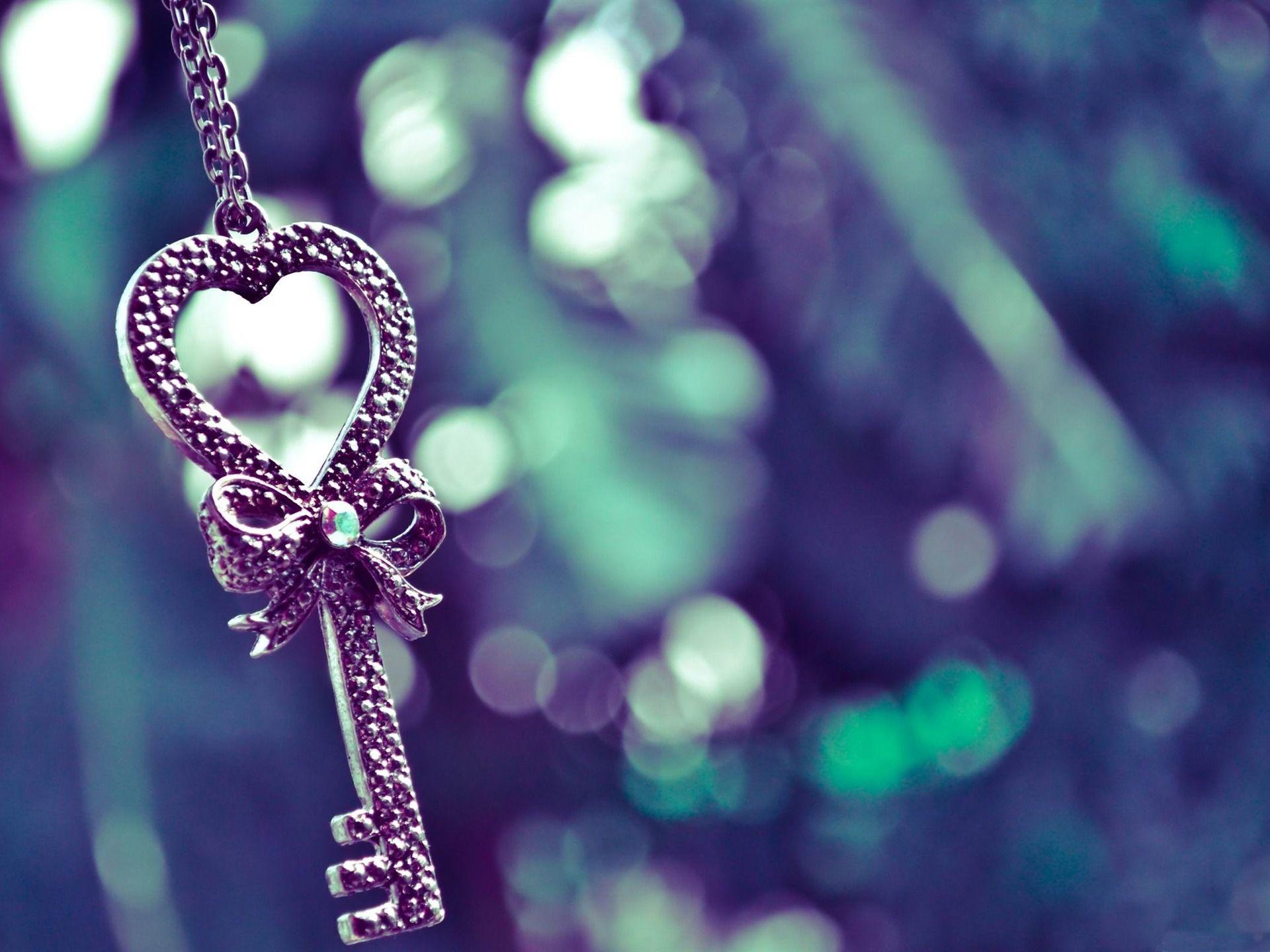 1920x1440 desktop wallpaper love key to my heart love theme desktop wallpaper