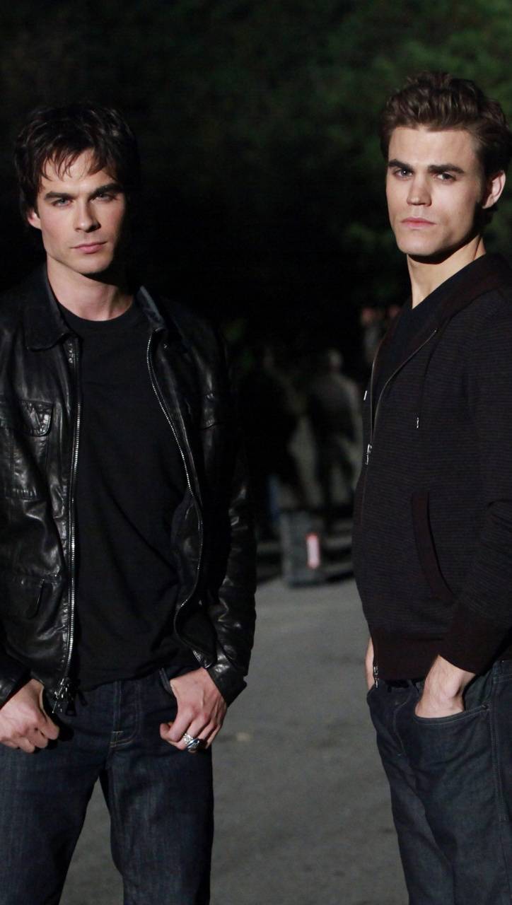724x1280 Stefan And Damon Wallpaper