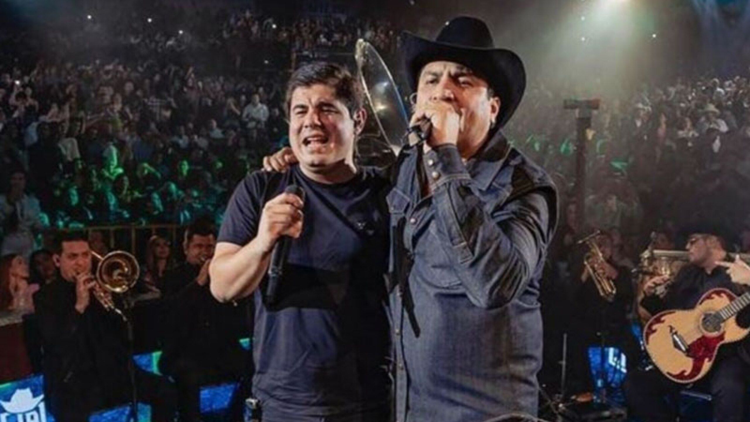 2560x1440 Alfredo Olivas y Julión Álvarez