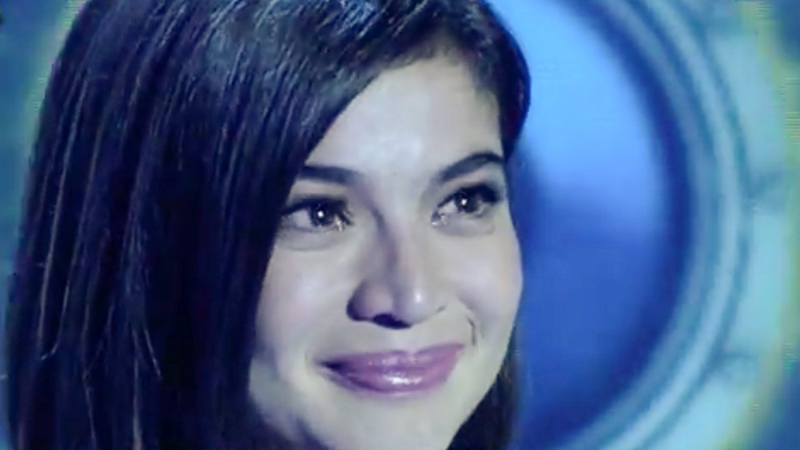 2560x1440 newly engaged Anne Curtis