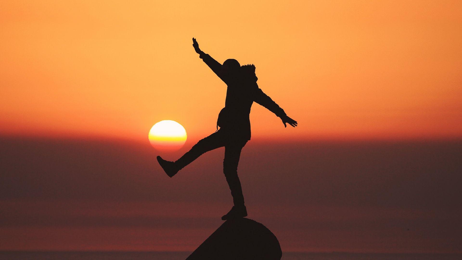 1920x1080 Download wallpaper 1920x1080 man, silhouette, sun, sunset
