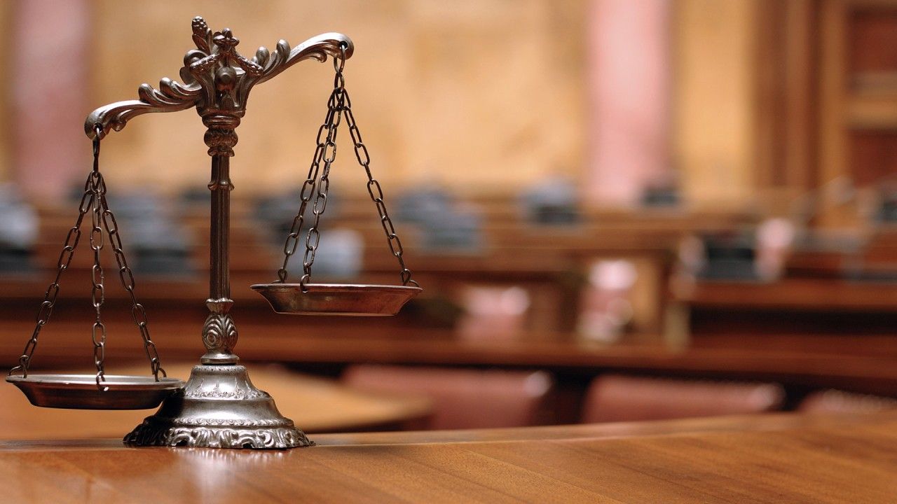 1280x720 Navigating the Legal Landscape: Career