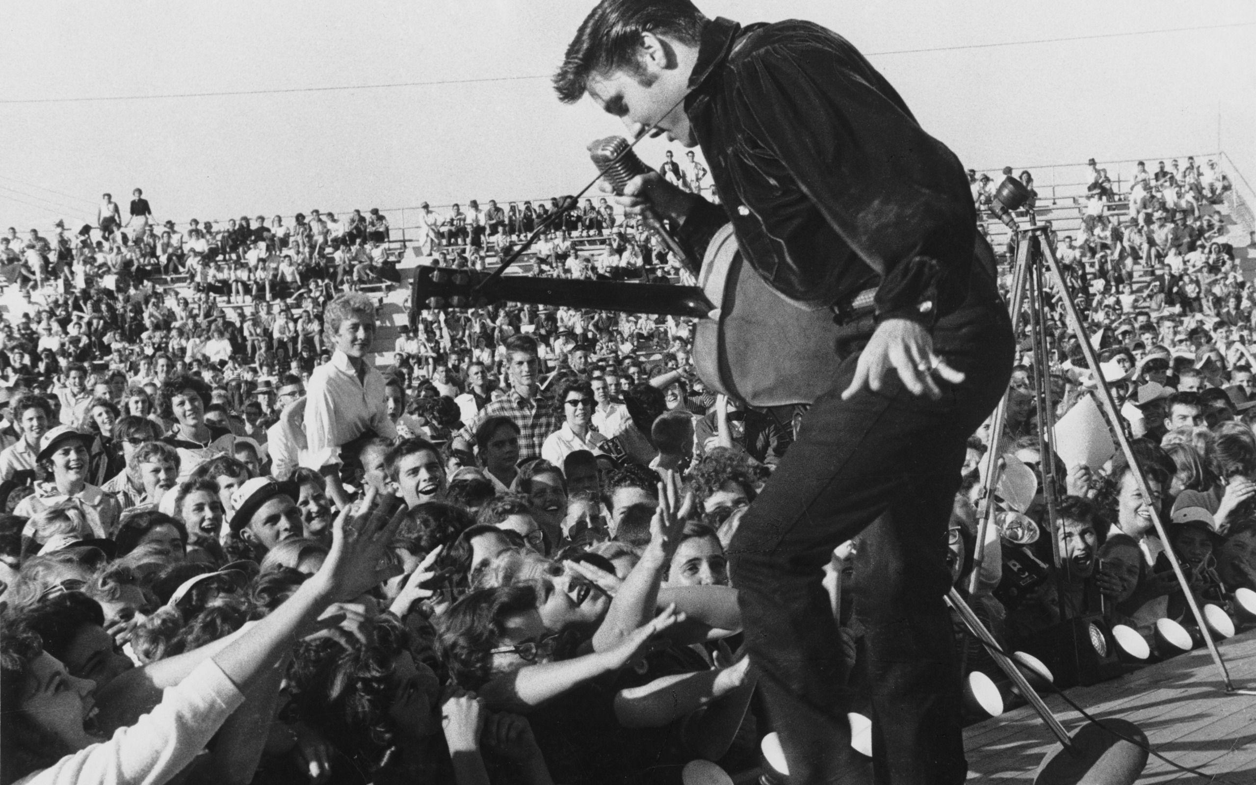 2560x1600 Rock And Roll
