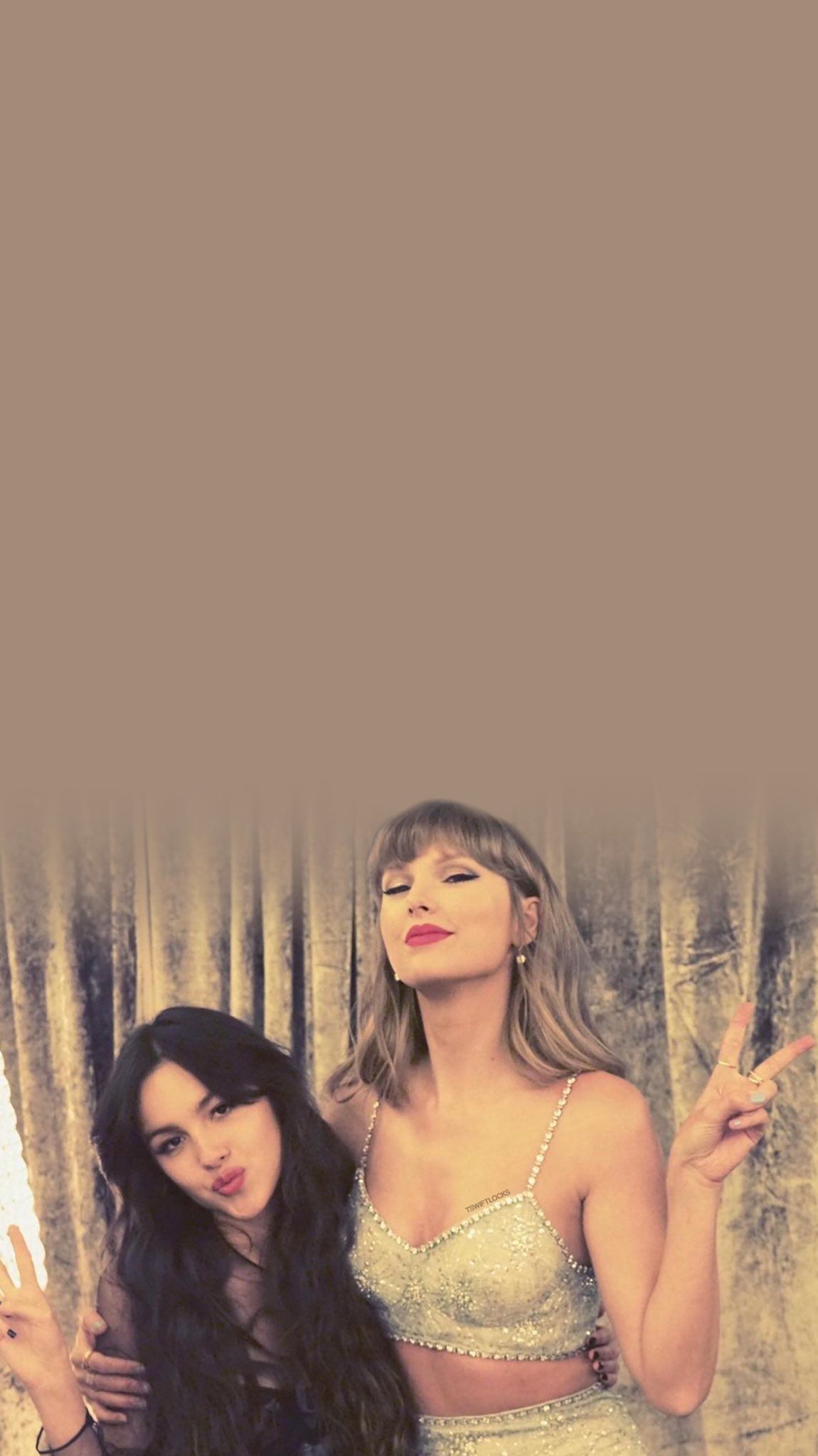 1150x2048 X 上的TSWIFTLOCKS on IG：「taylor swift x