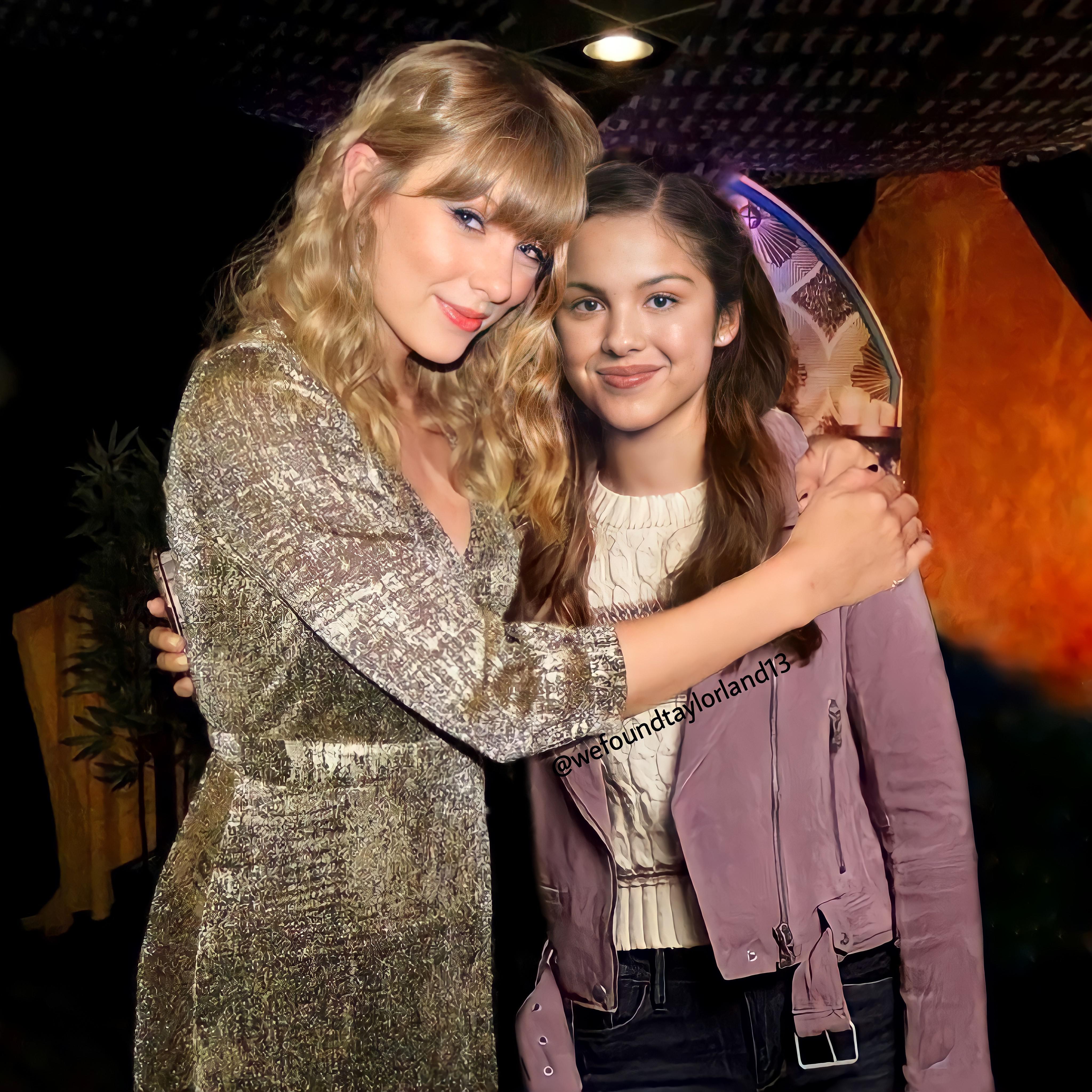 4096x4096 Olivia Rodrigo and Taylor Swift edit❤️