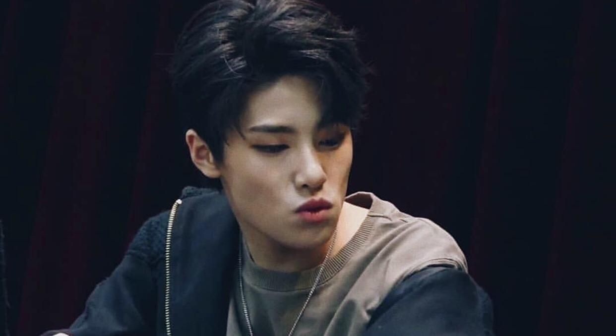 1242x678 Yang Jeongin Wallpaper