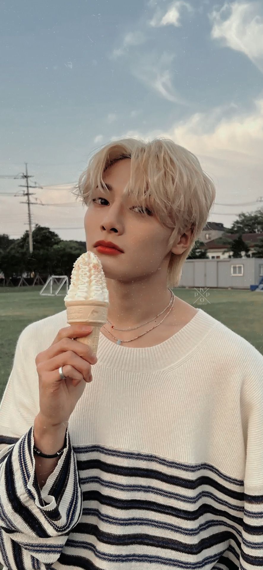 886x1920 kpop locks