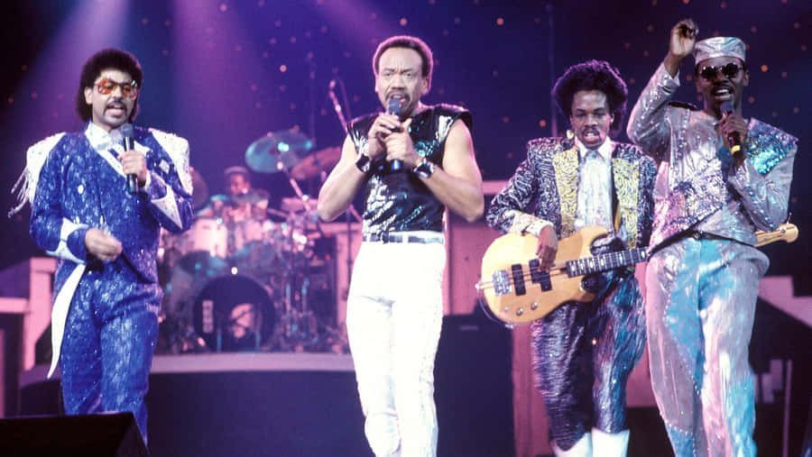 900x507 Earth Wind And Fire Wallpaper