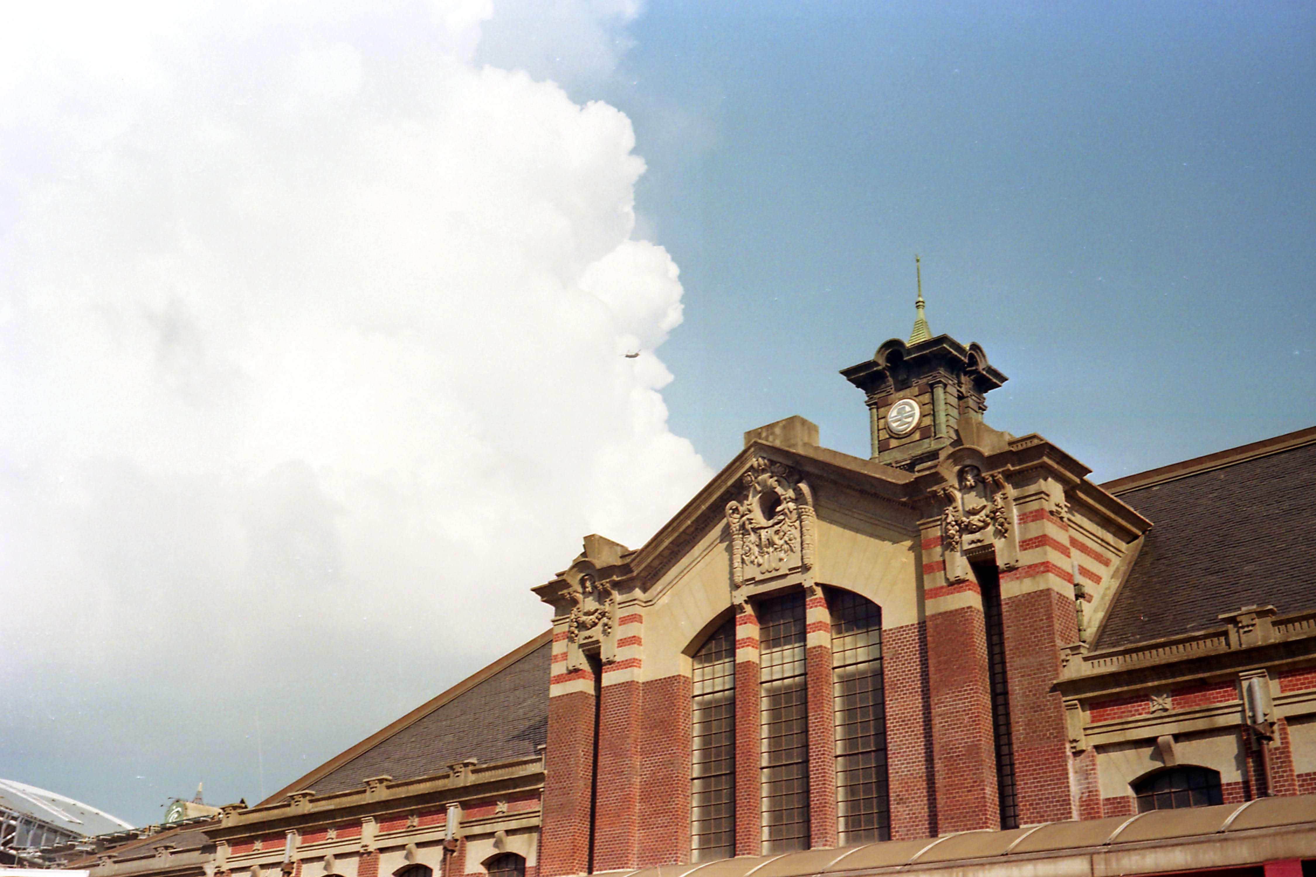 4500x3000 Taichung Train Station in Taiwan · Free