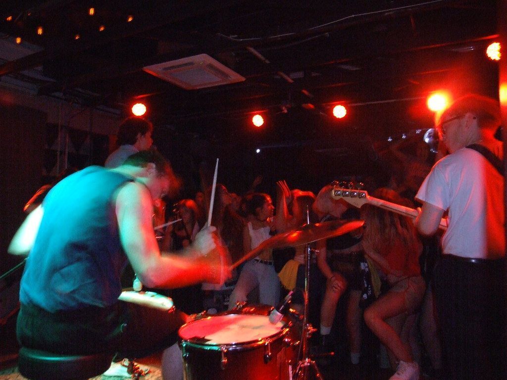 1024x768 Surf Curse w/ Lunch Lady, People With
